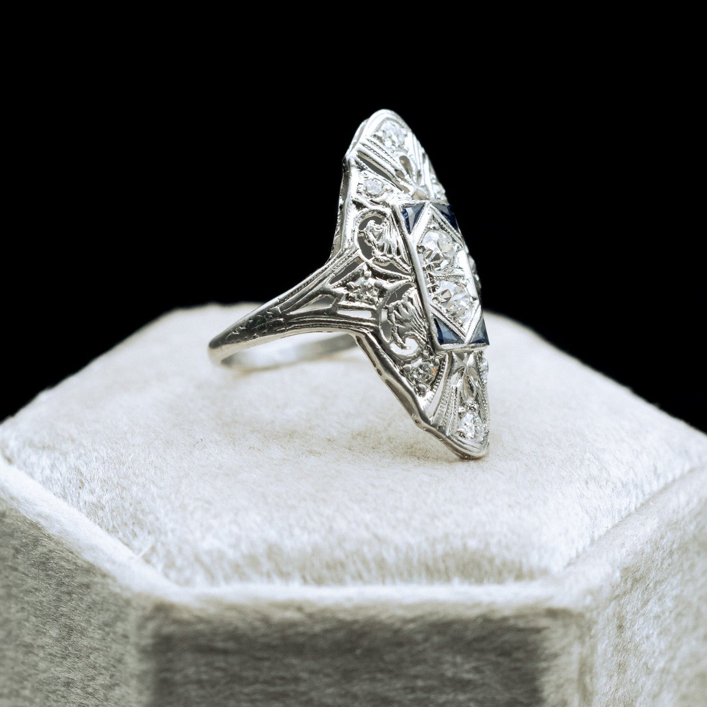 Vintage Women's Engagement Ring With Diamond & Lab-Grown Sapphire Accents In Platinum