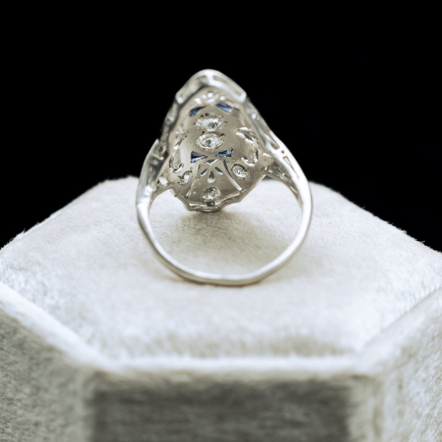 Vintage Women's Engagement Ring With Diamond & Lab-Grown Sapphire Accents In Platinum