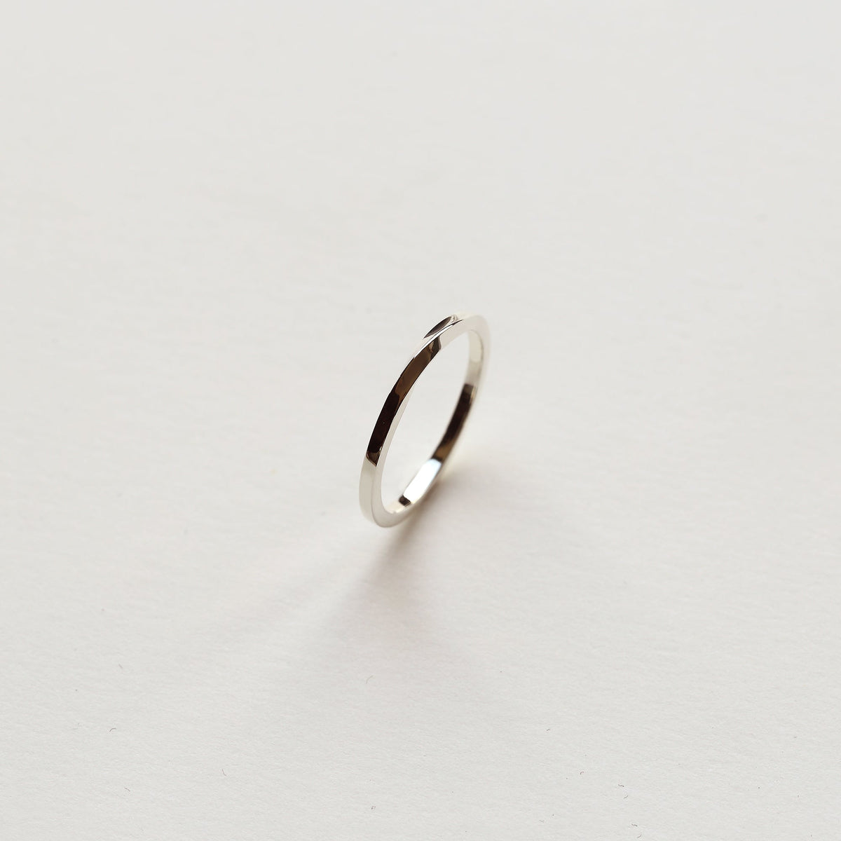 SMALL TORSION RING