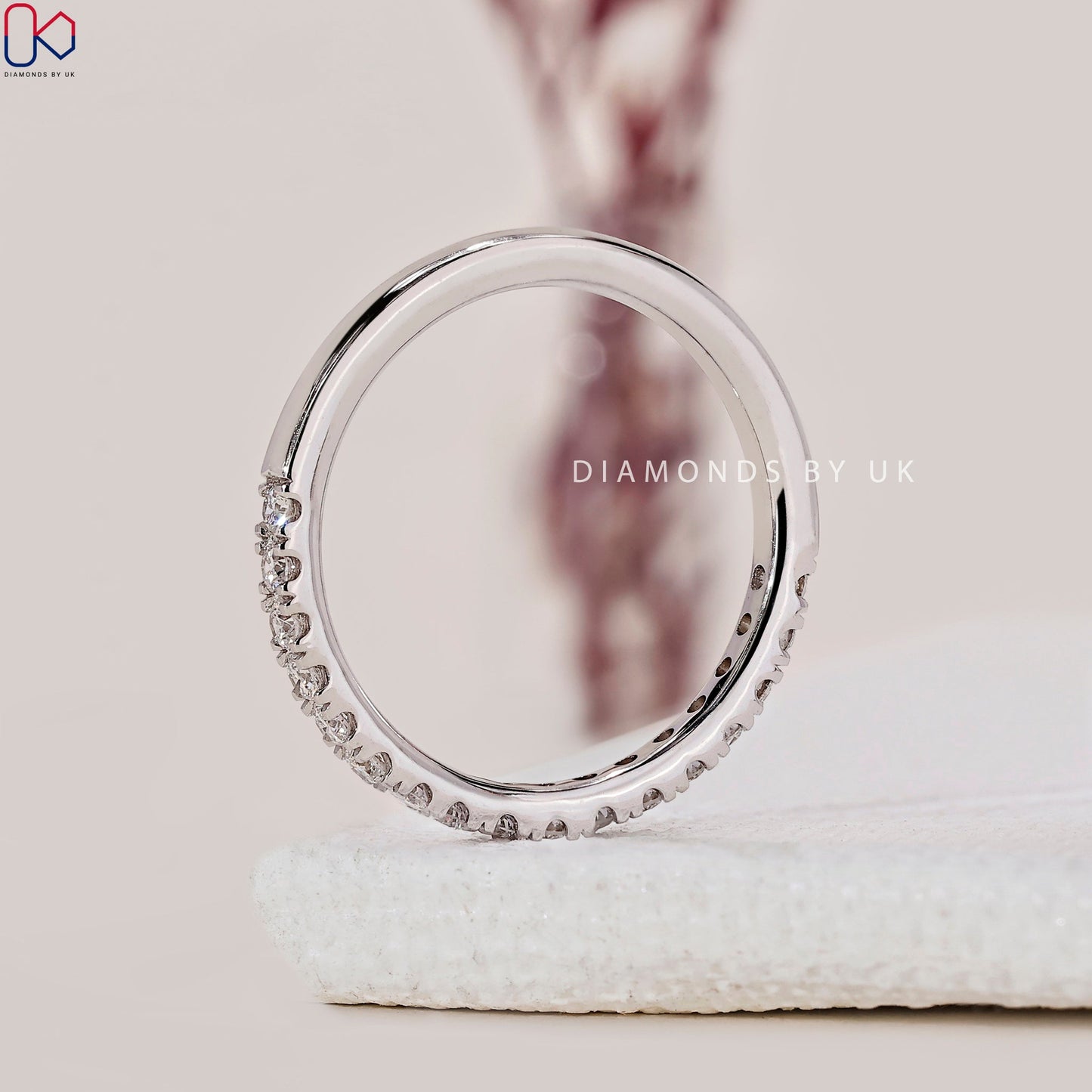 Round Cut White Gold Diamond Band