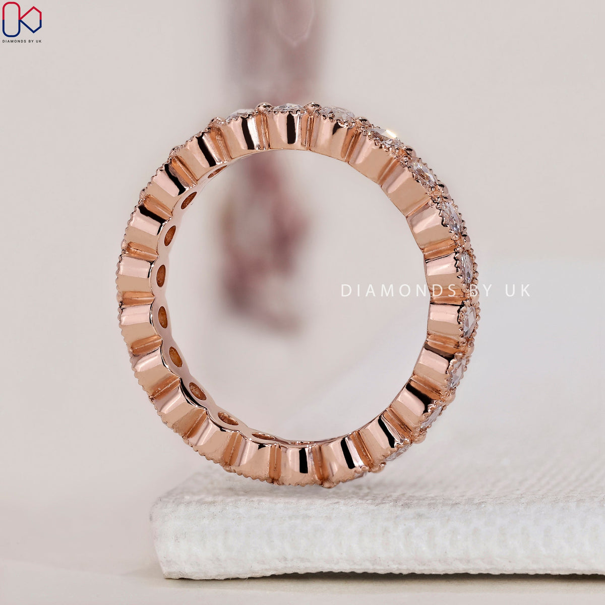 Rose Gold Wedding Band In Round Rose Cut