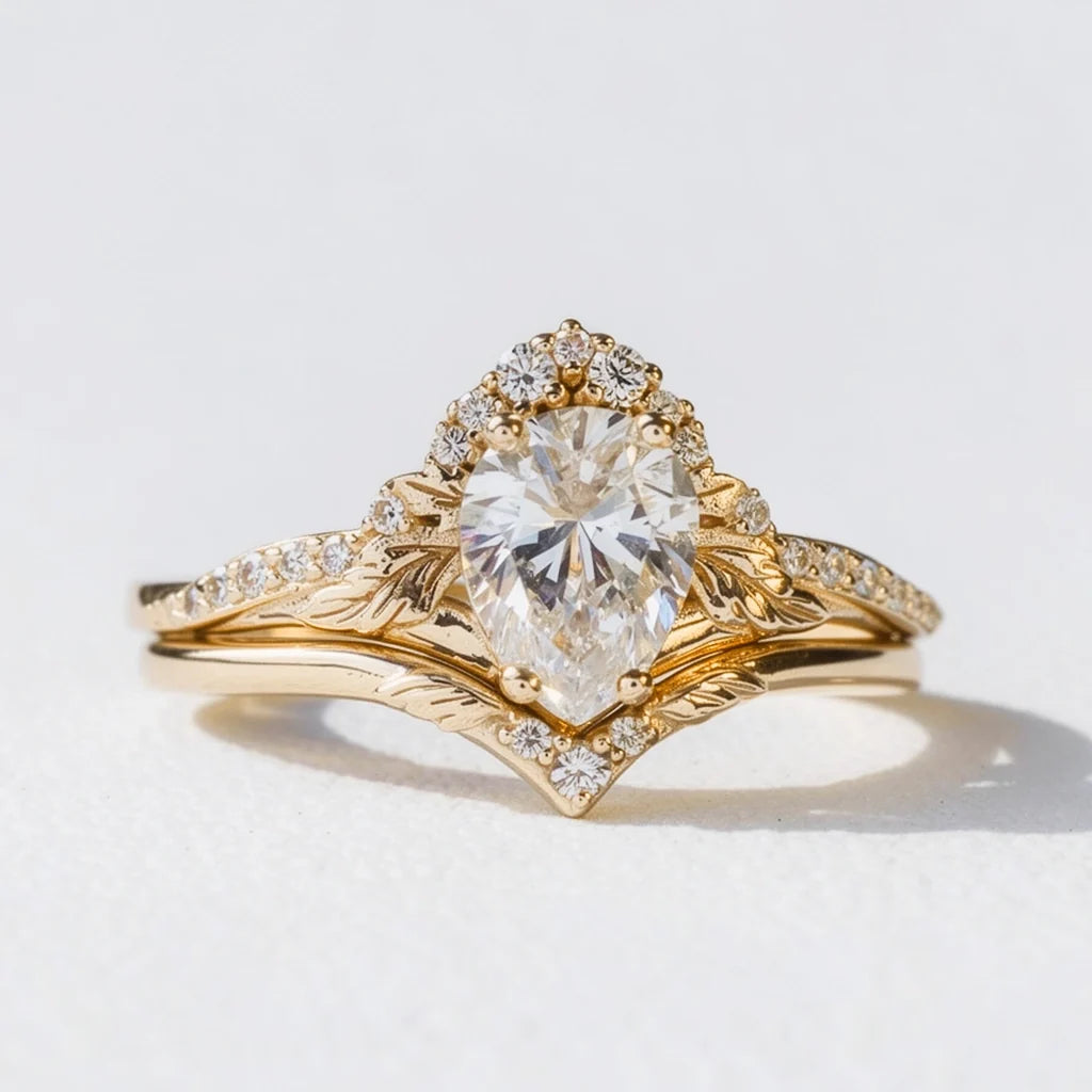 Victoria’s Griffin | Vintage Diamond Halo & Leaf Bridal Set 2pcs