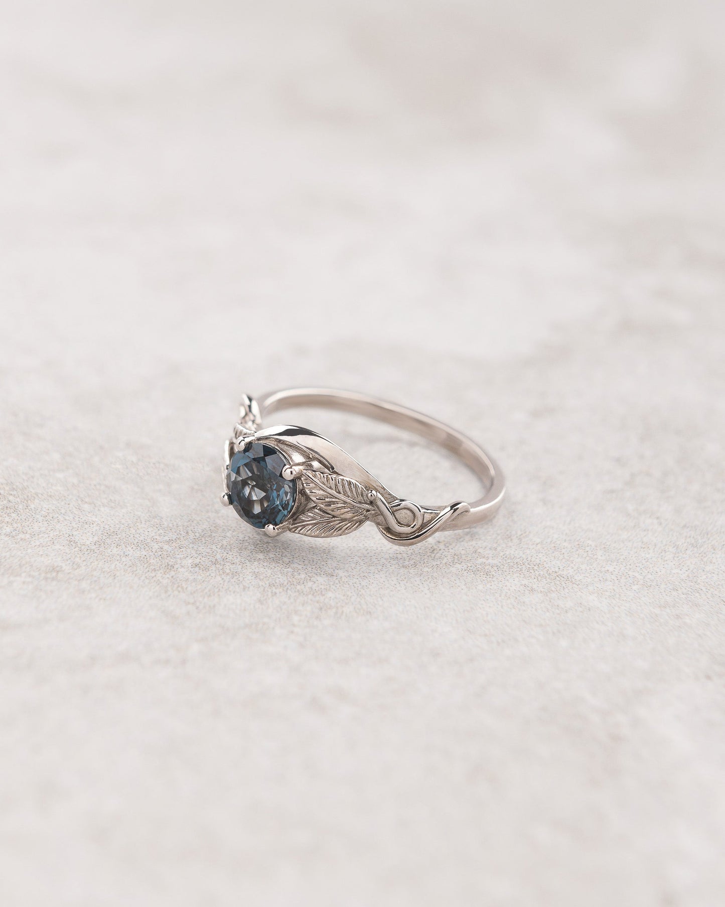 Azalea | custom engagement ring setting, round 6 mm