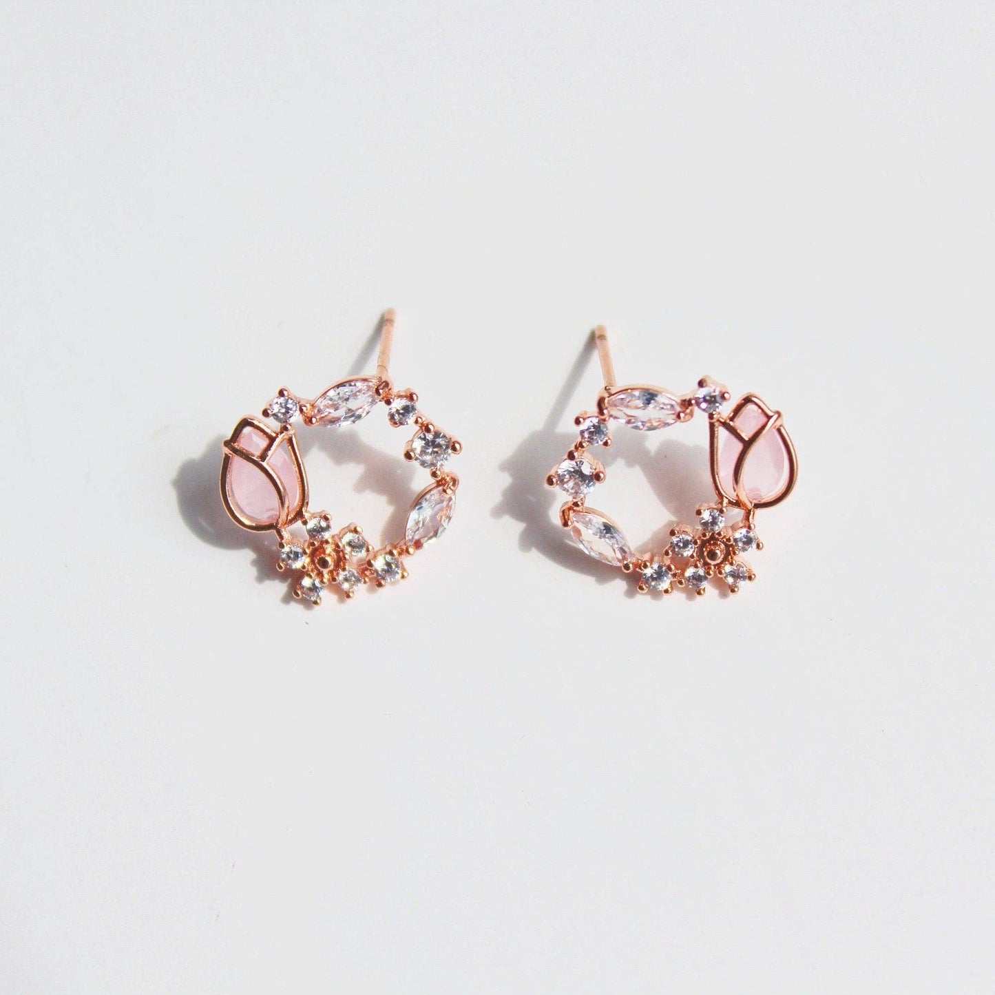 Rose Gold Pink Crystal Tulip Wreath Necklace: Necklace