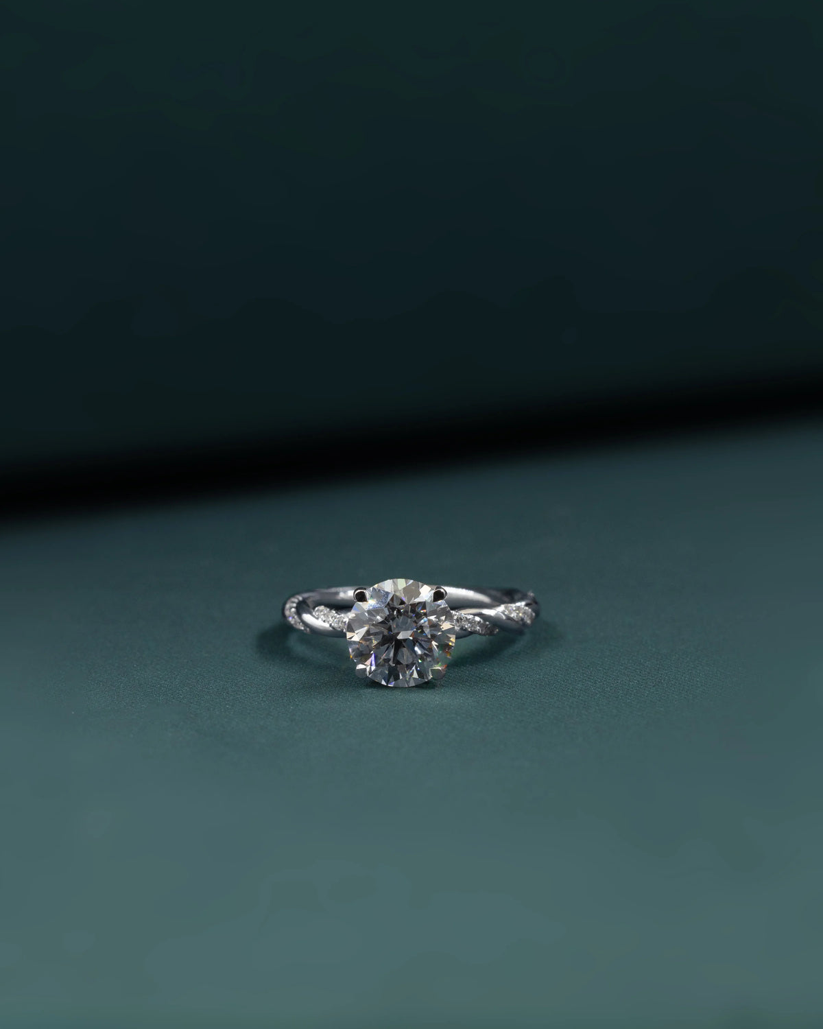2.64 CTW Round Brilliant Lab-Grown Diamond Twisted Solitaire Ring