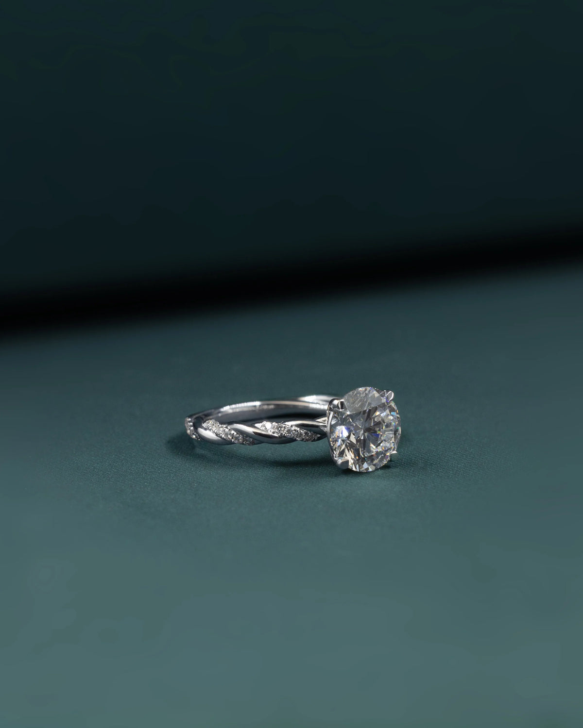 2.64 CTW Round Brilliant Lab-Grown Diamond Twisted Solitaire Ring