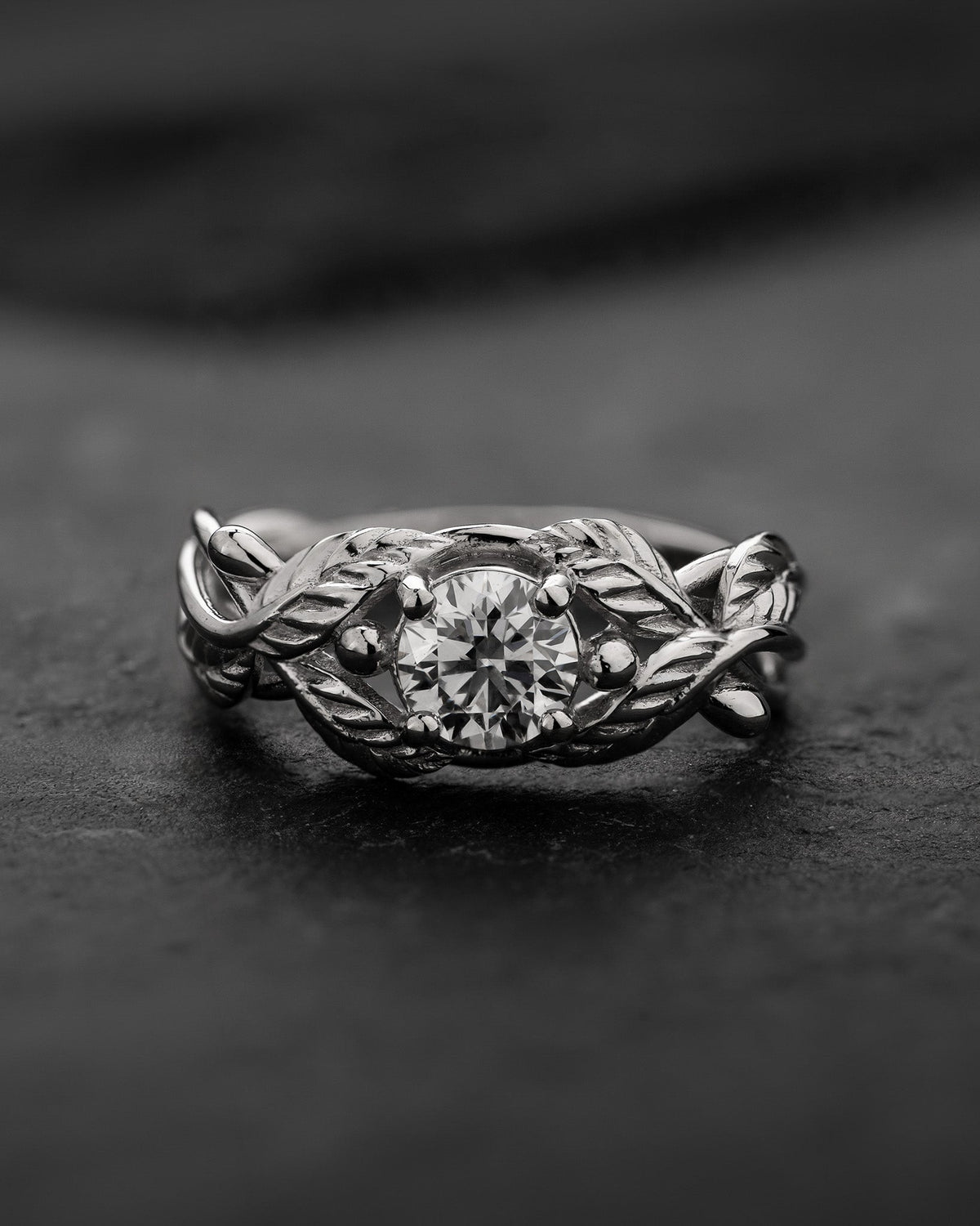 Leaf Engagement Ring with Round Diamond / Cornus