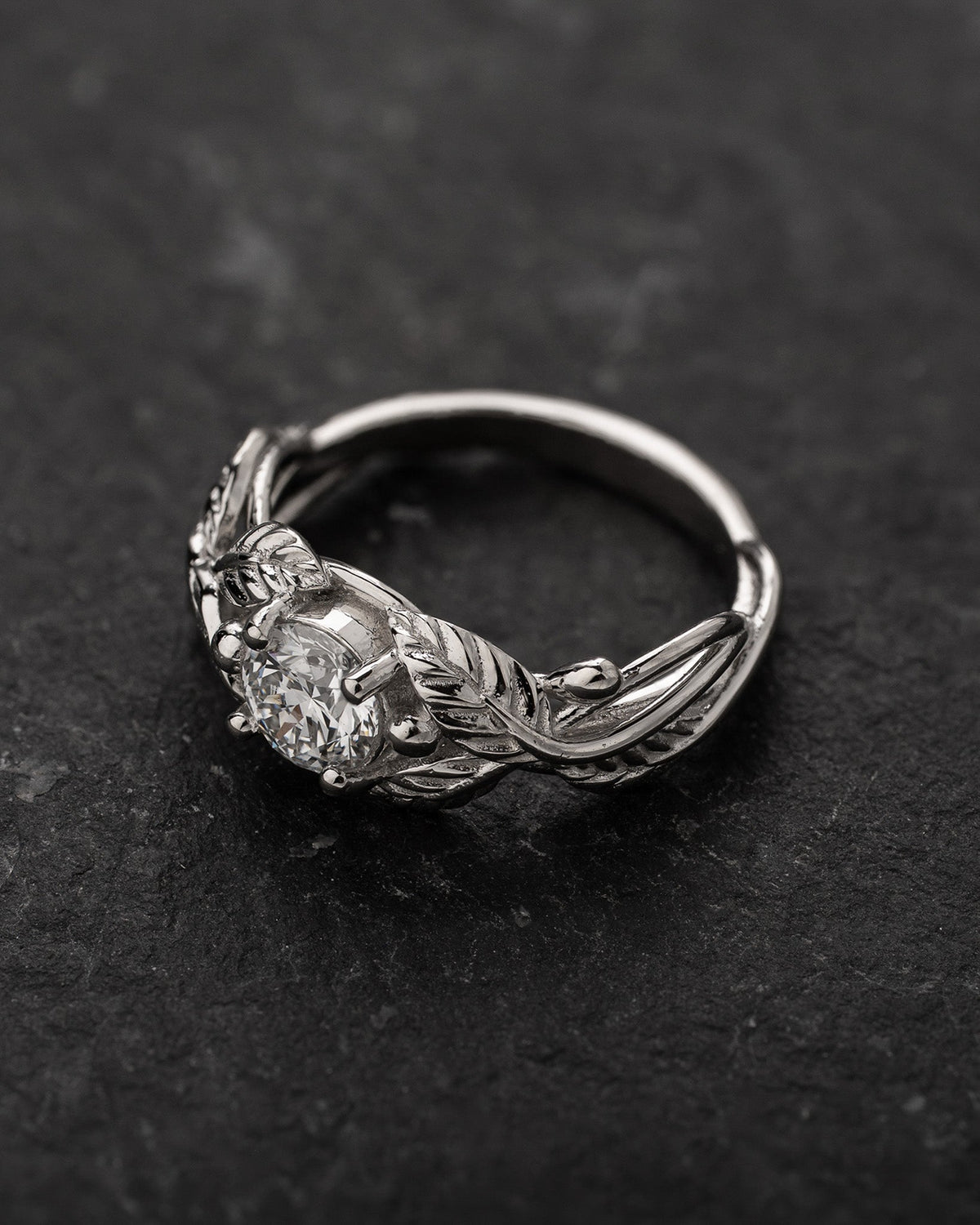 Leaf Engagement Ring with Round Diamond / Cornus