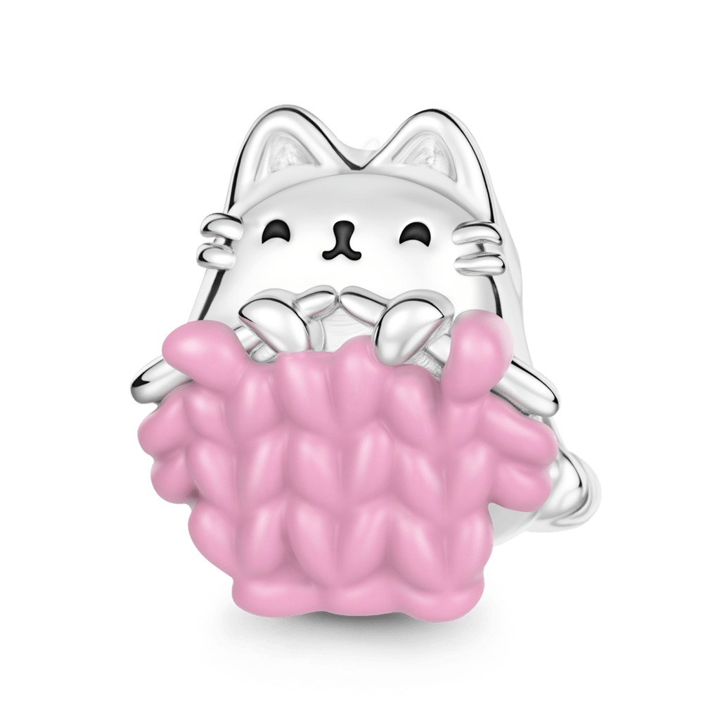 Gnoce Cat Knitting a Sweater Charm