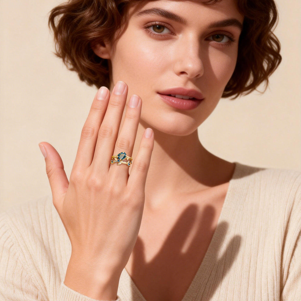 Gnoce Nature-Inspired Oval-cut Leaf Engagement Ring Set