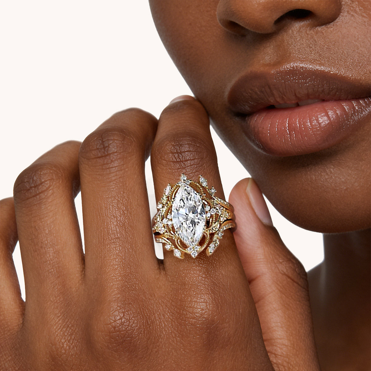 Gnoce  Retro Style Leaf Marquise-Cut Engagement Ring Set