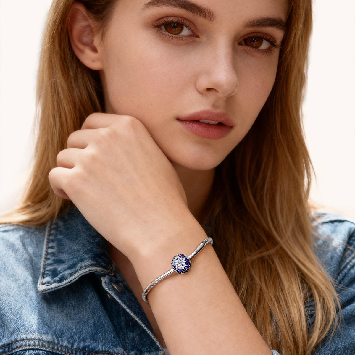 Gnoce  Moon & Star Charm Platinum-plated Silver Blend