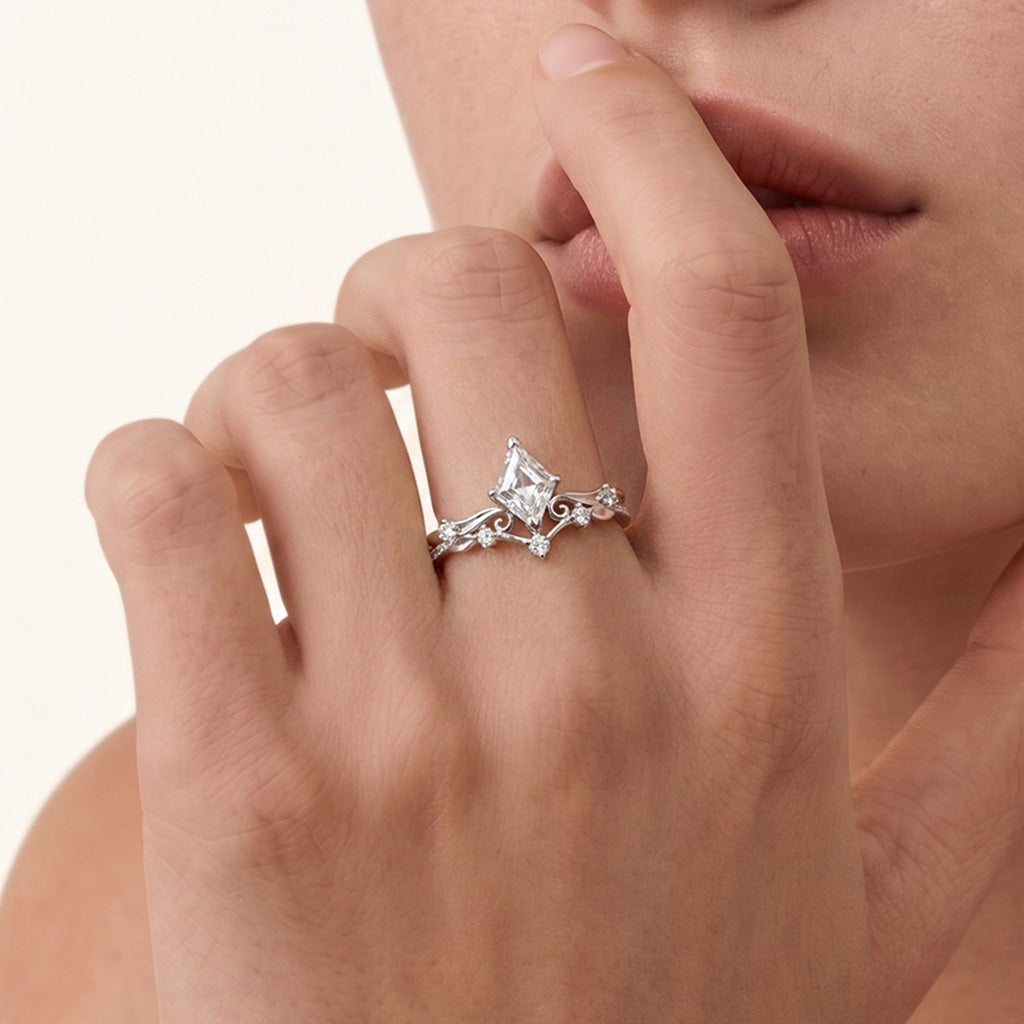 Gnoce  Leaf & Vine Diamond-cut Engagement Ring Platinum-plated Silver Blend