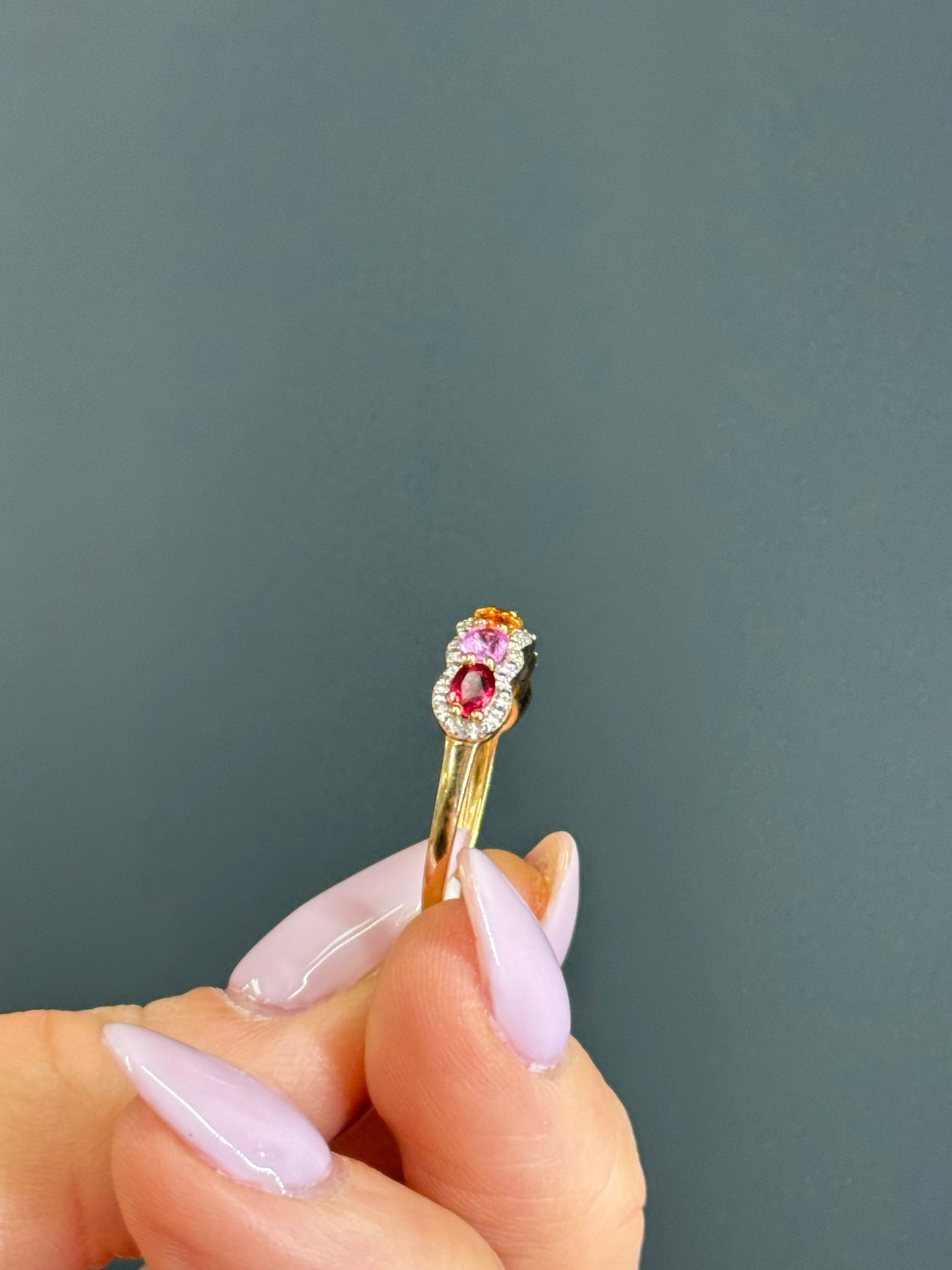 Estate 10k Yellow Gold & Natural Multi-Colored Sapphires and Diamond Puffy Ring