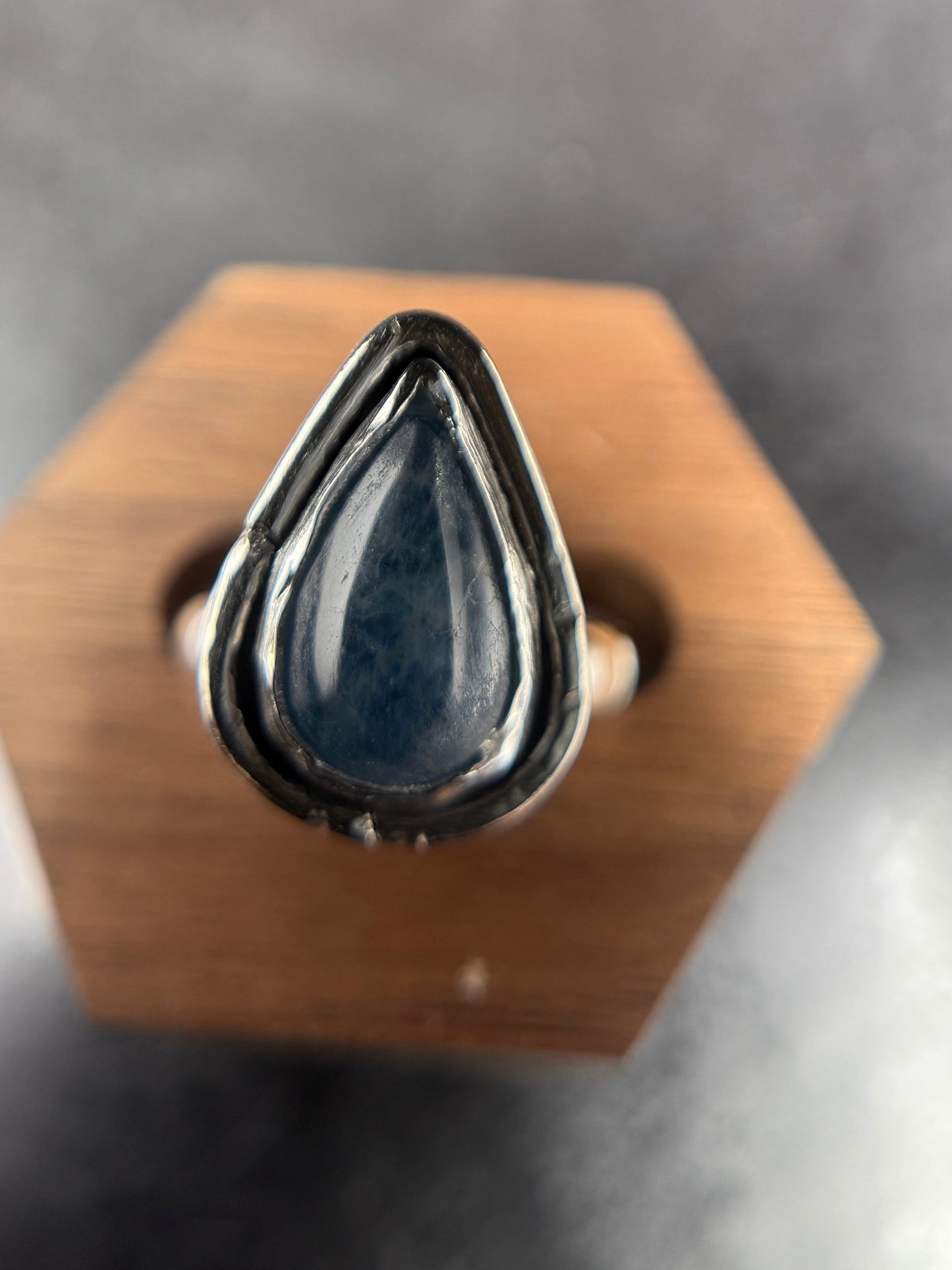 Pretty When You Break Aquamarine Ring