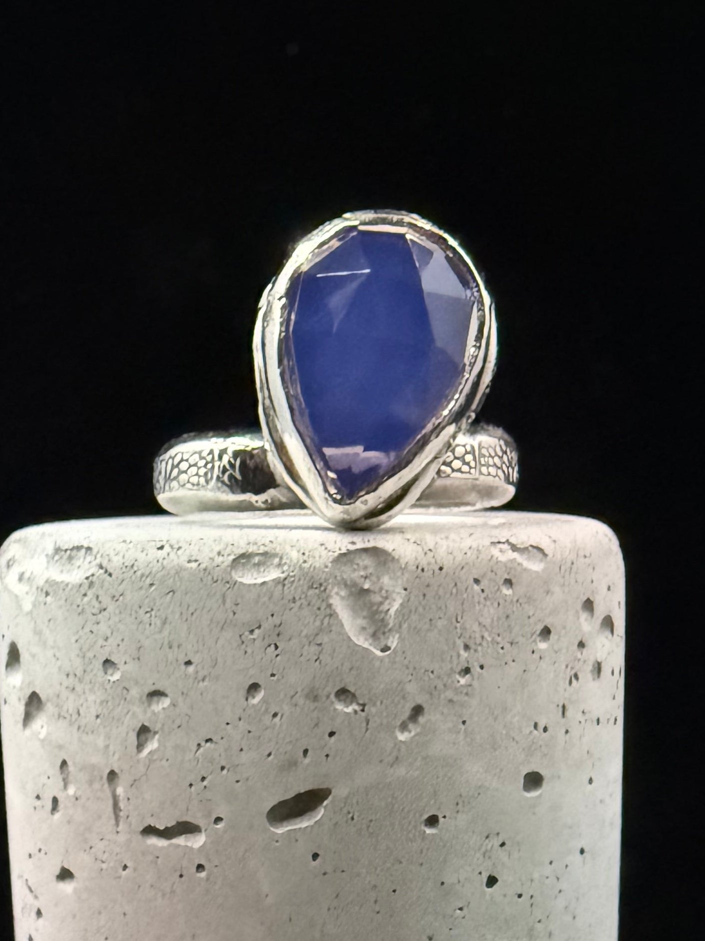 Full Moon Lavender Moonstone Ring