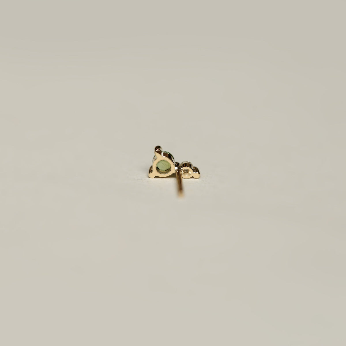 GREEN TOURMALINE AND DIAMOND STUD
