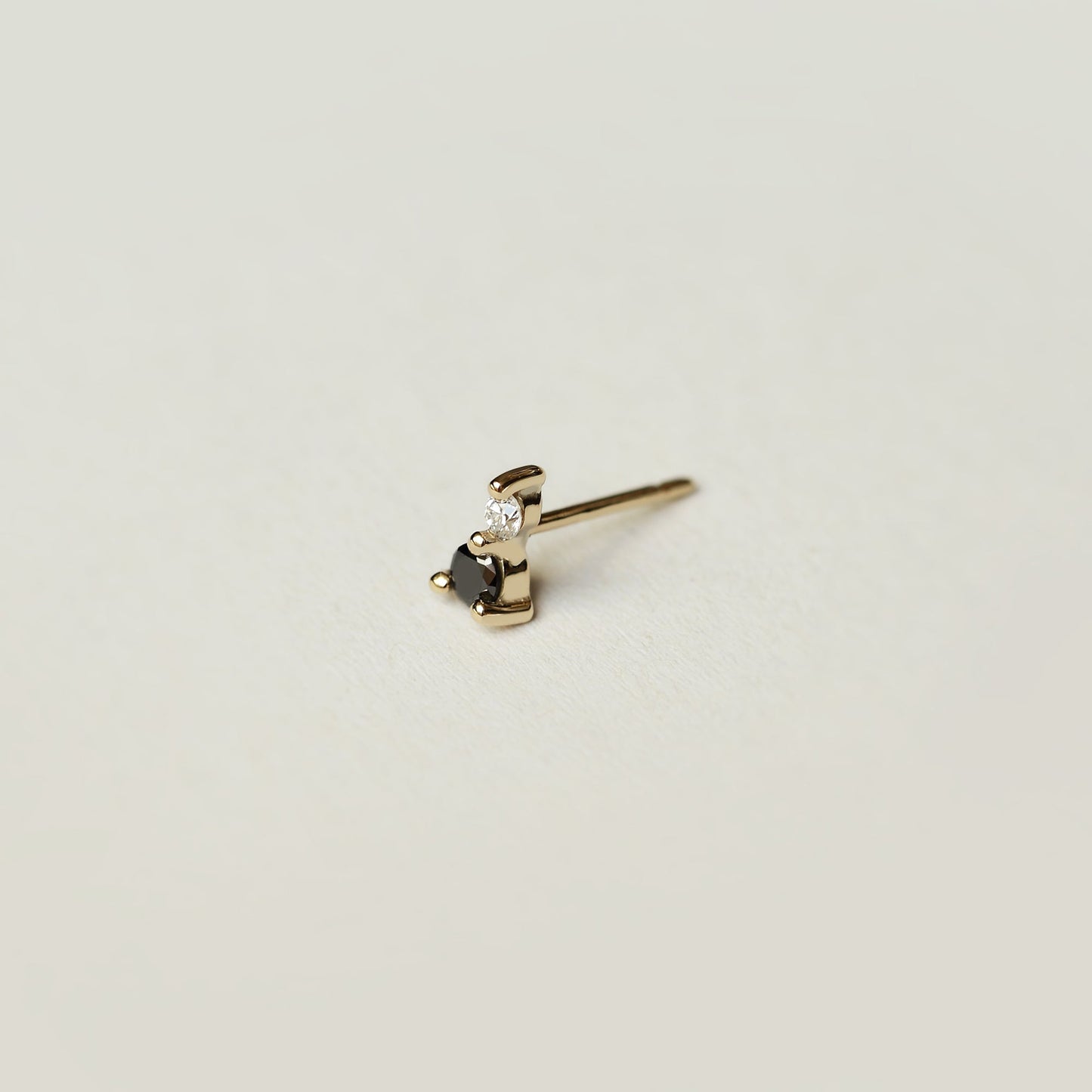 BLACK AND WHITE DIAMOND STUD