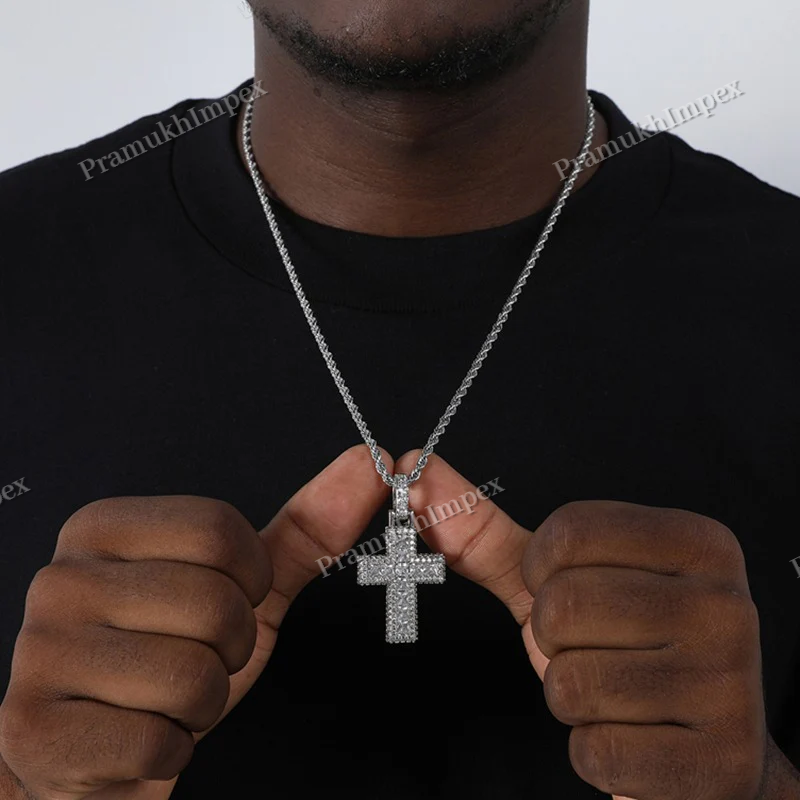 Trendy Design 925 Silver Yellow Gold Plating Moissanite Rugged Cross Necklace