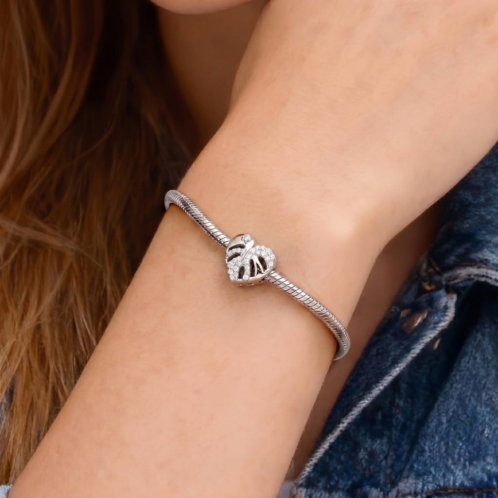 Gnoce  Monstera Leaf Charm Platinum-plated Silver Blend