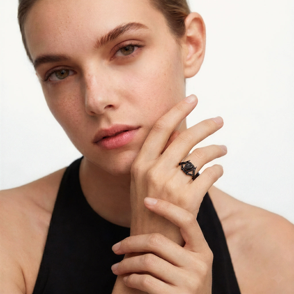 Gnoce  Dark Style Coffin-Cut Engagement Ring