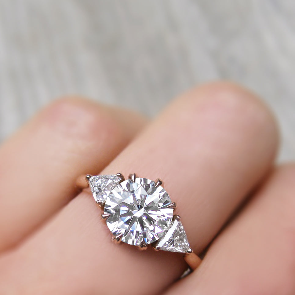 ・MAGNOLIA・Lab-Grown Diamond Center, Trillion Diamonds (1.93ctw+)