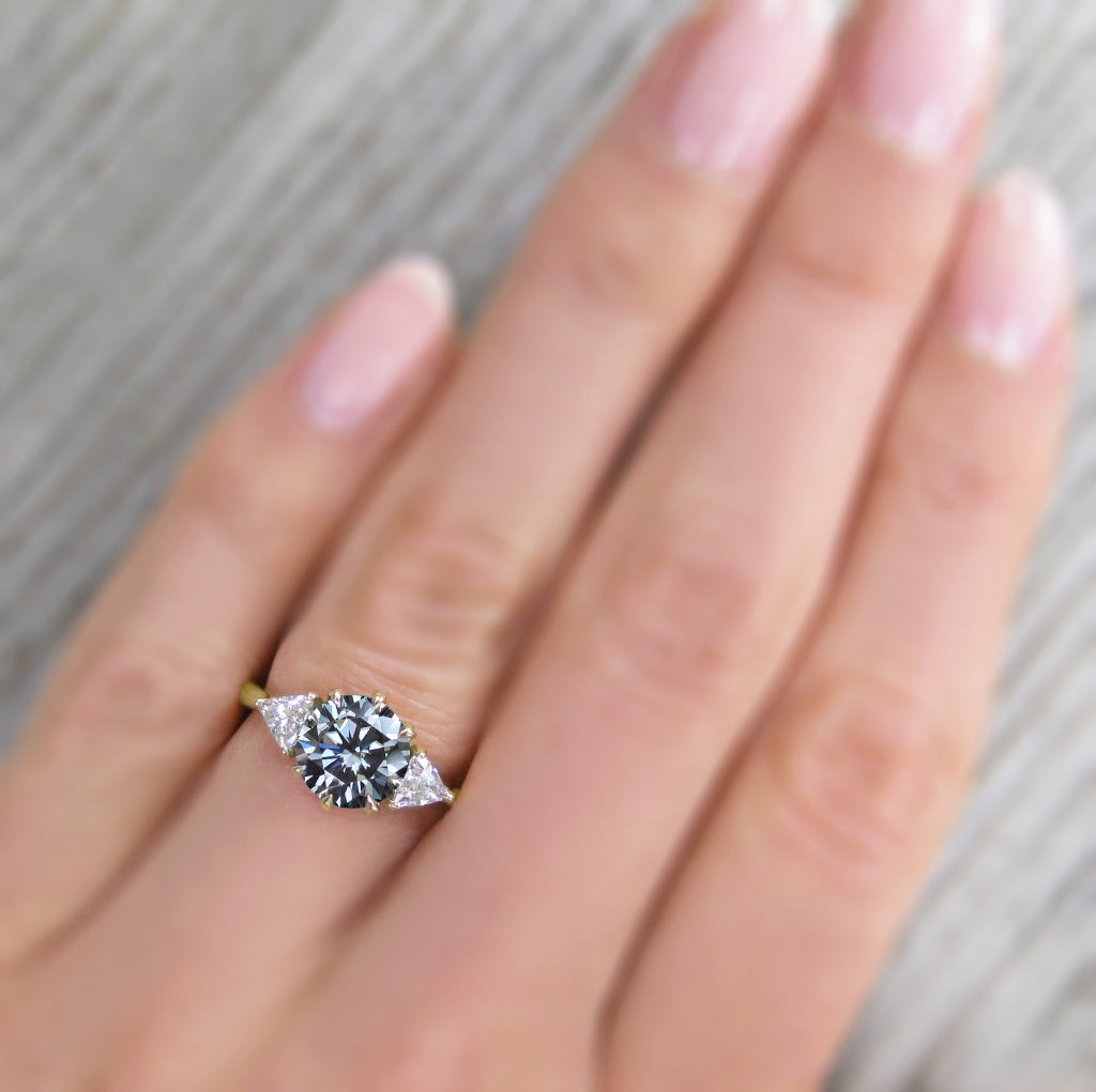 ・MAGNOLIA・Iconic™ Grey Moissanite Center, Trillion Diamonds (1.92ctw)