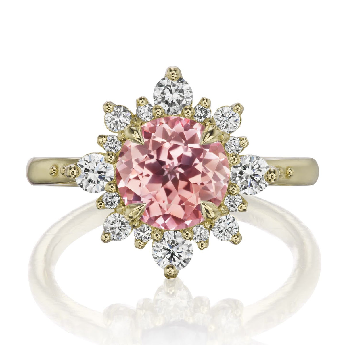 ・REYNA・Peach Sapphire Center, Diamond Halo (2.68ctw+)