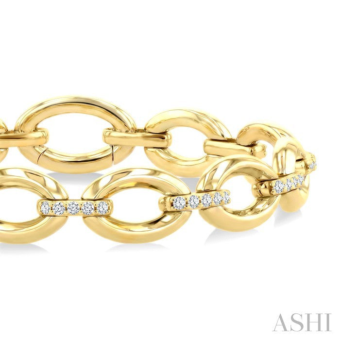 Aeris Gold Oval Shape Link Diamond Fashion Bracelet