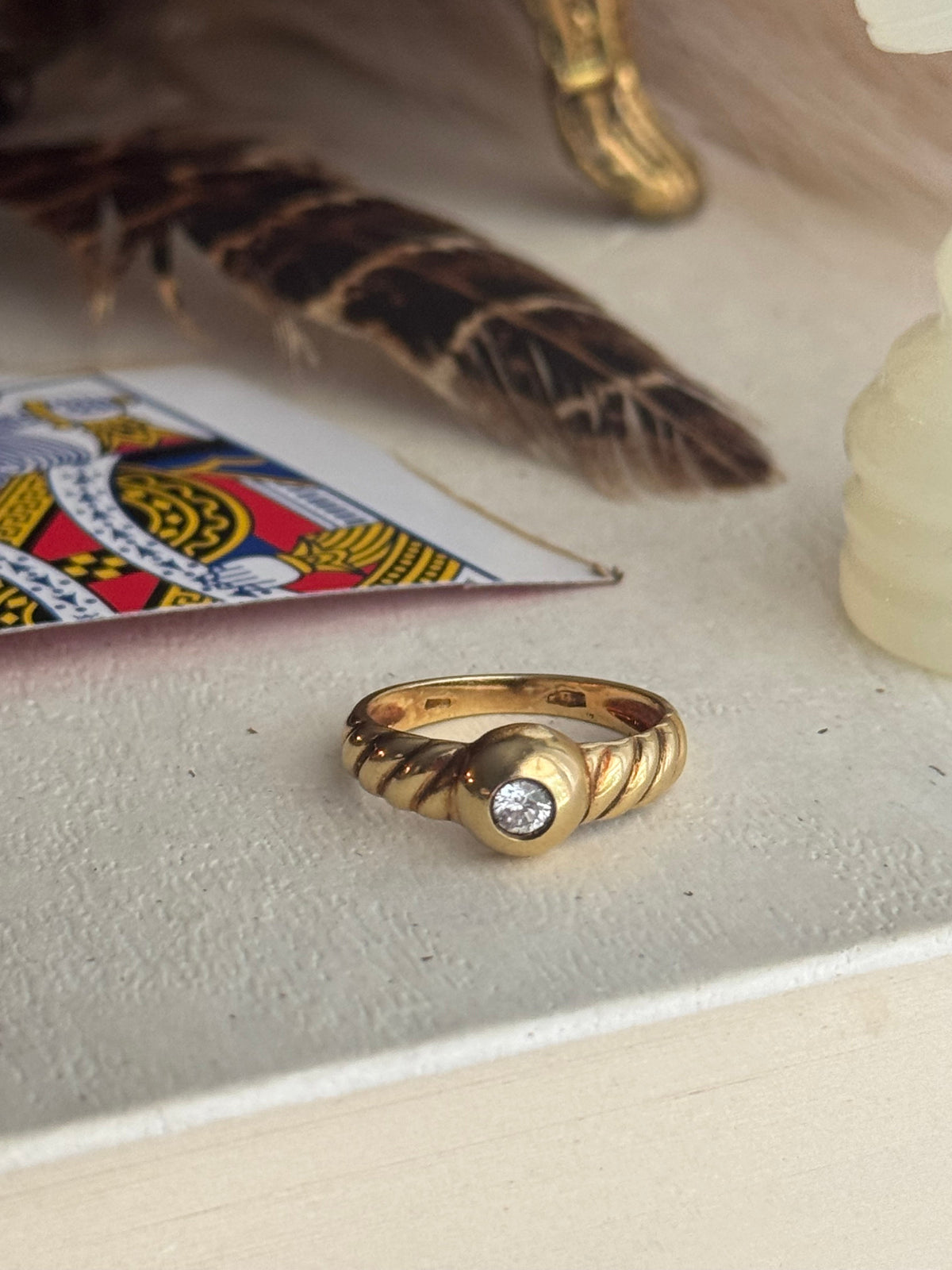 Vintage 18k Bezel Set Twist Ring