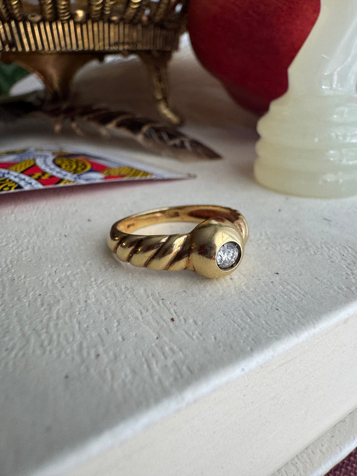 Vintage 18k Bezel Set Twist Ring
