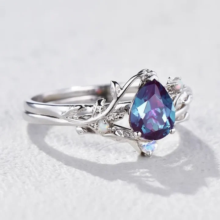 Iris’s Vine | Vintage Pear Alexandrite & Moonstone Bridal Set 2pcs