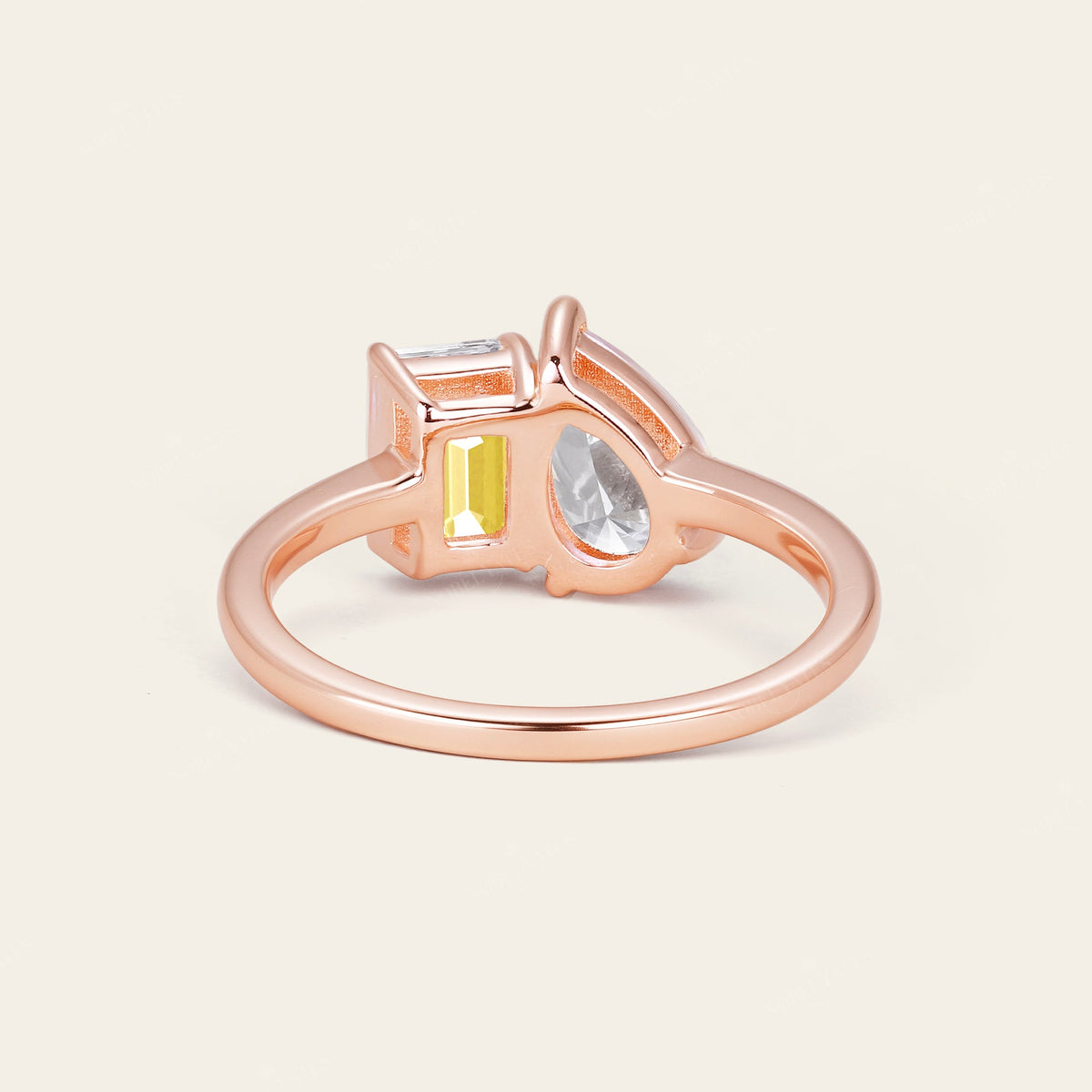 IGI Pear & Emerald Yellow Lab-Grown Diamond Toi et Moi Ring