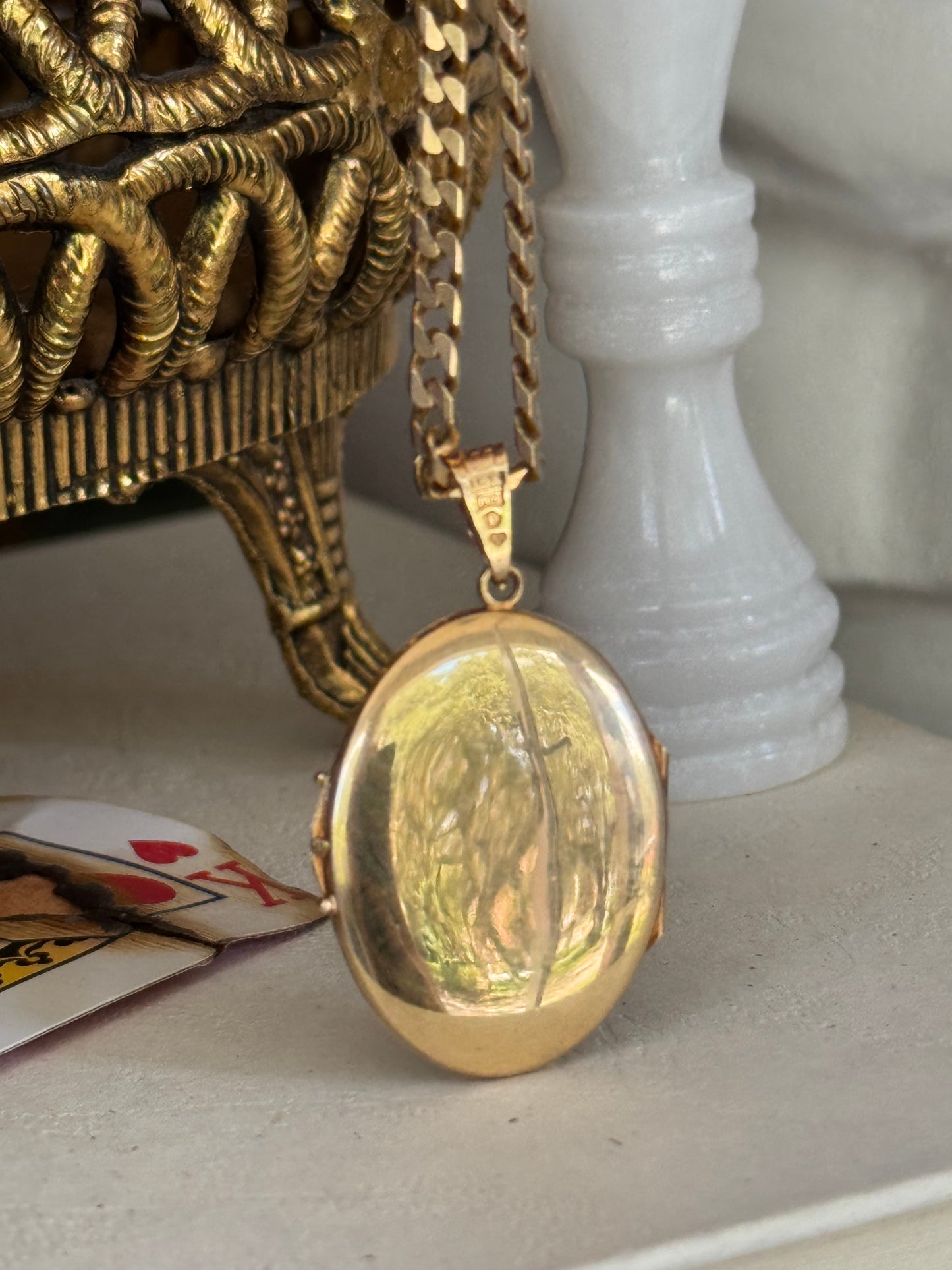 Vintage 18k Yellow Gold & Pearl Set Locket