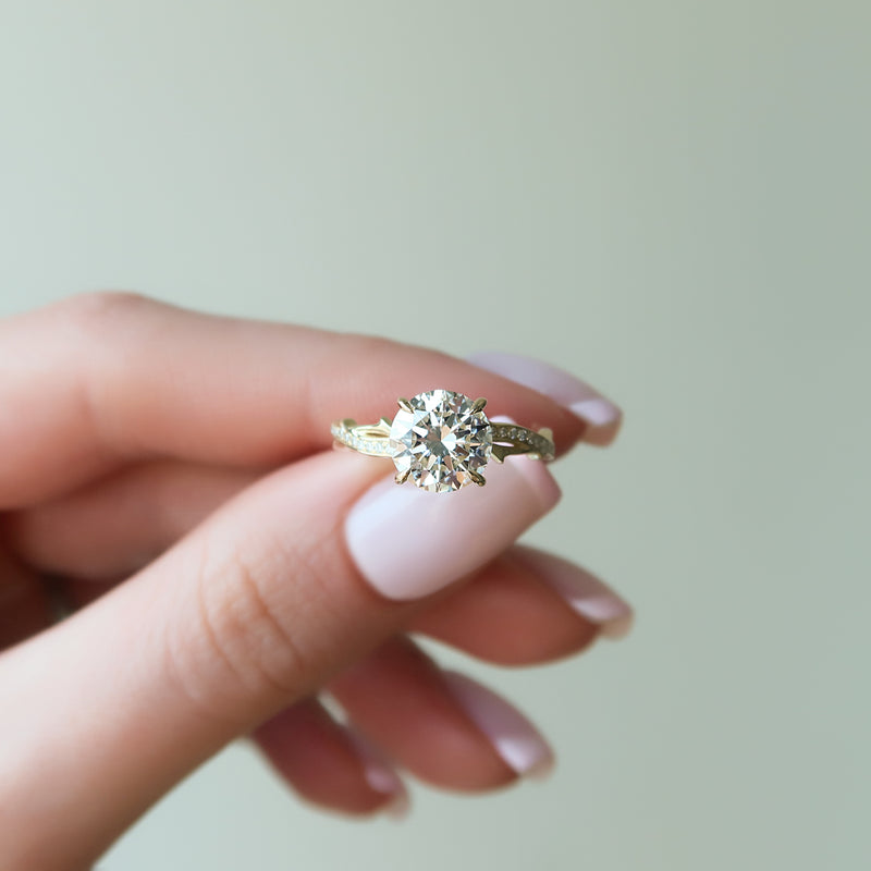 Delicate Solarii Moissanite 2.0ct Round Cut 925 Sterling Silver Twist Design Engagement Ring