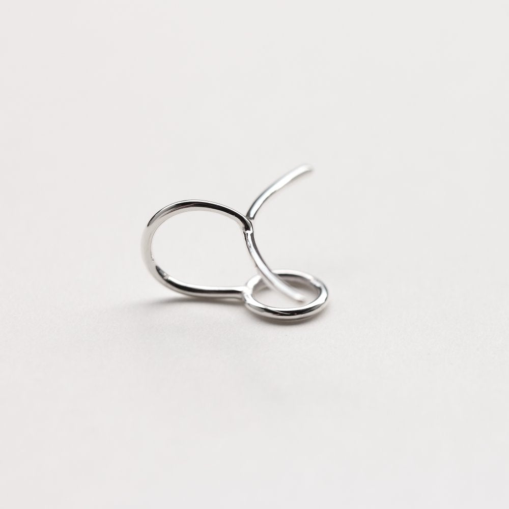 CIRCLE & LINE EAR CUFF