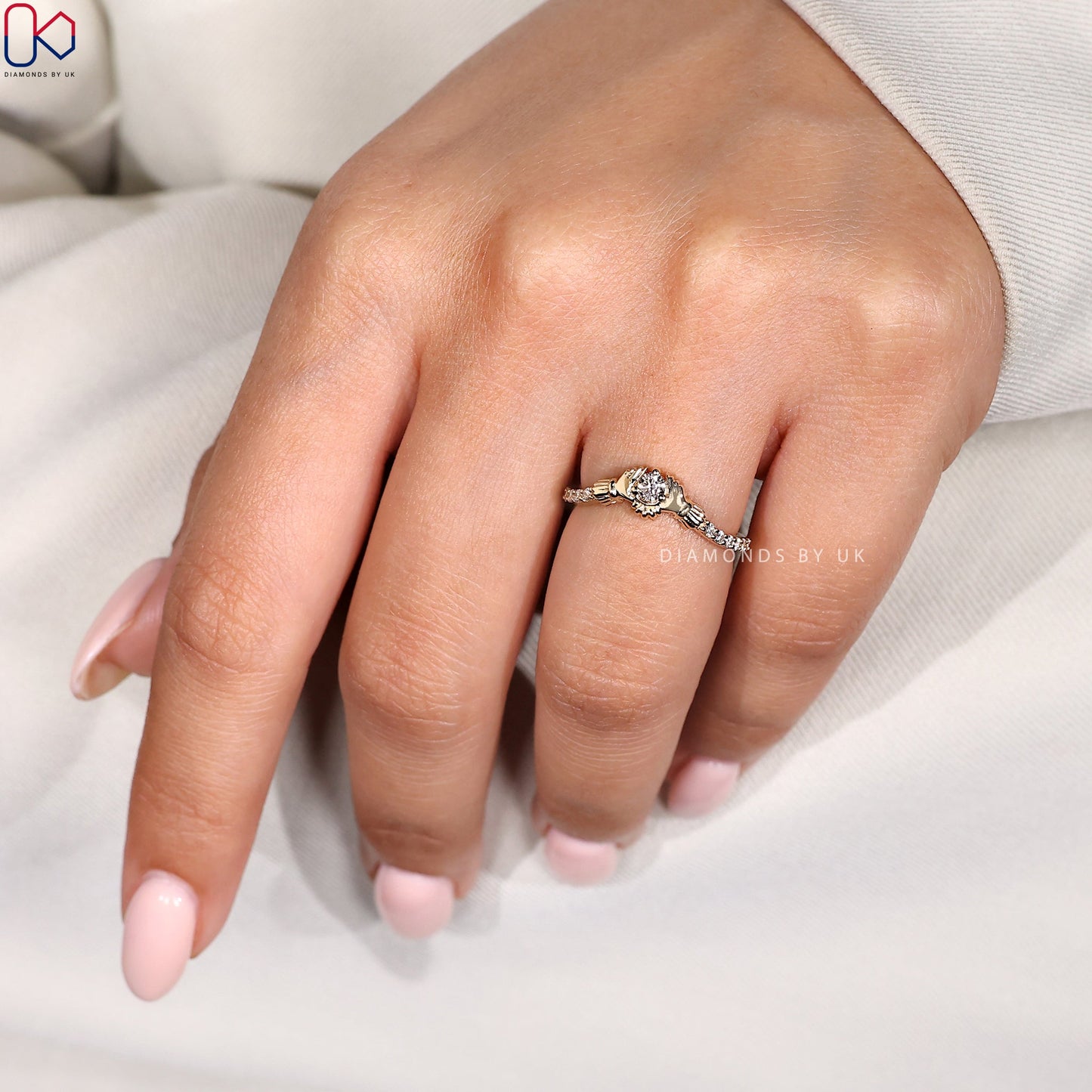 Claddagh Engagement Ring With Round Diamond