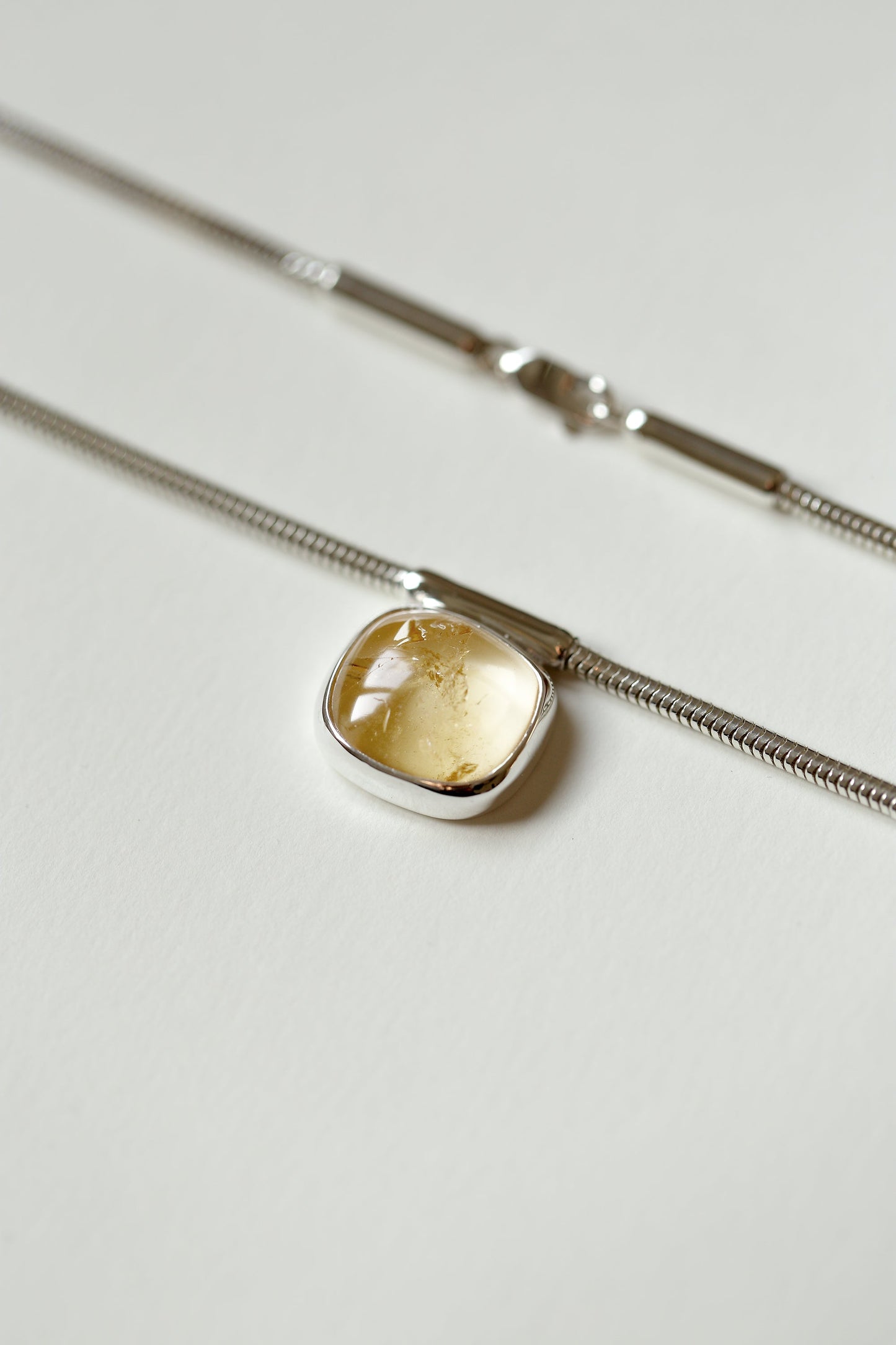 RECTANGULAR CITRINE NECKLACE