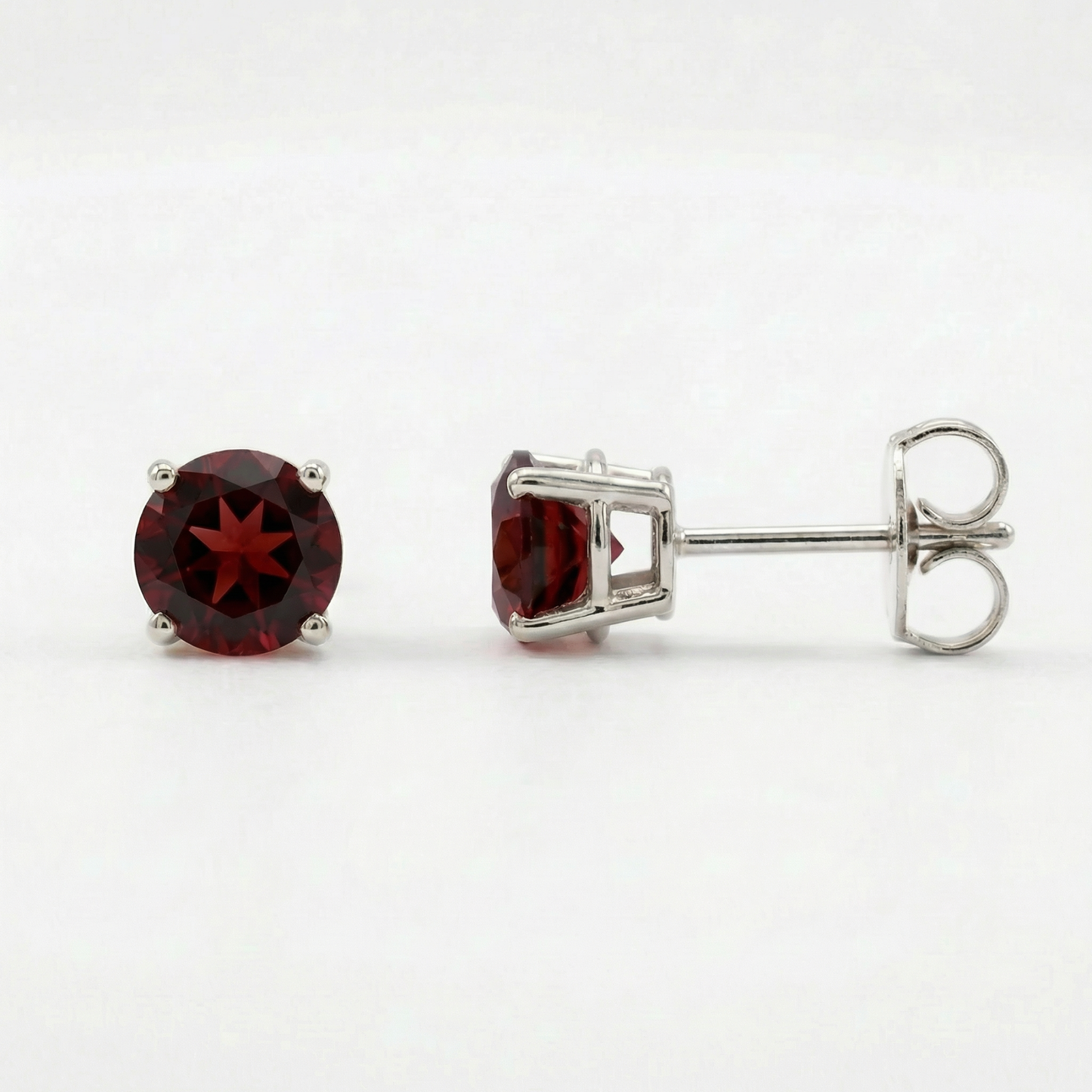 The Everyday Stud | Garnet
