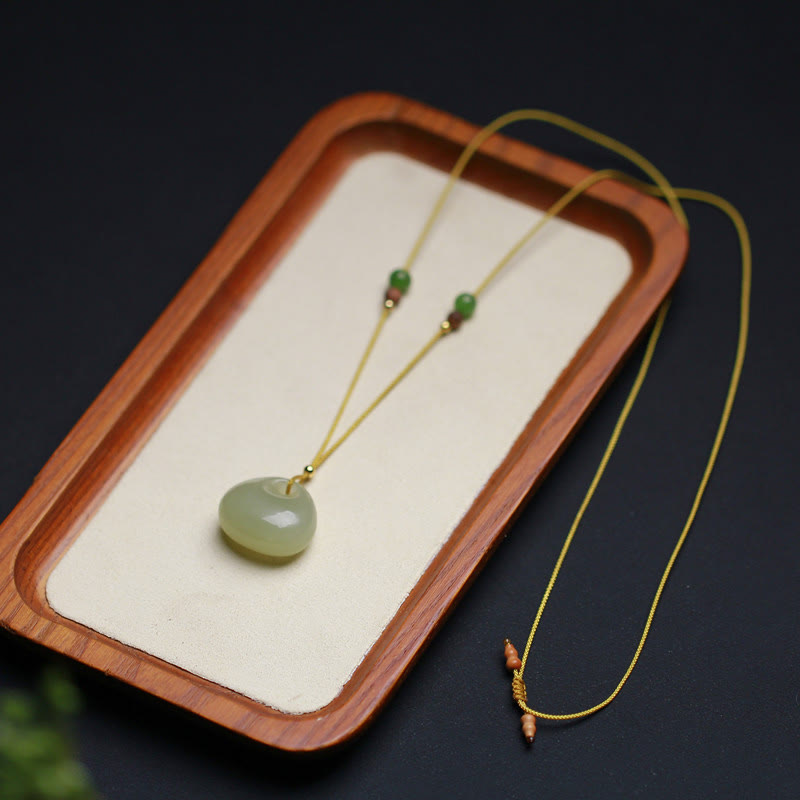 Fortune Jewel Natural Hetian Jade Small Bag Pattern Prosperity String Necklace Pendant