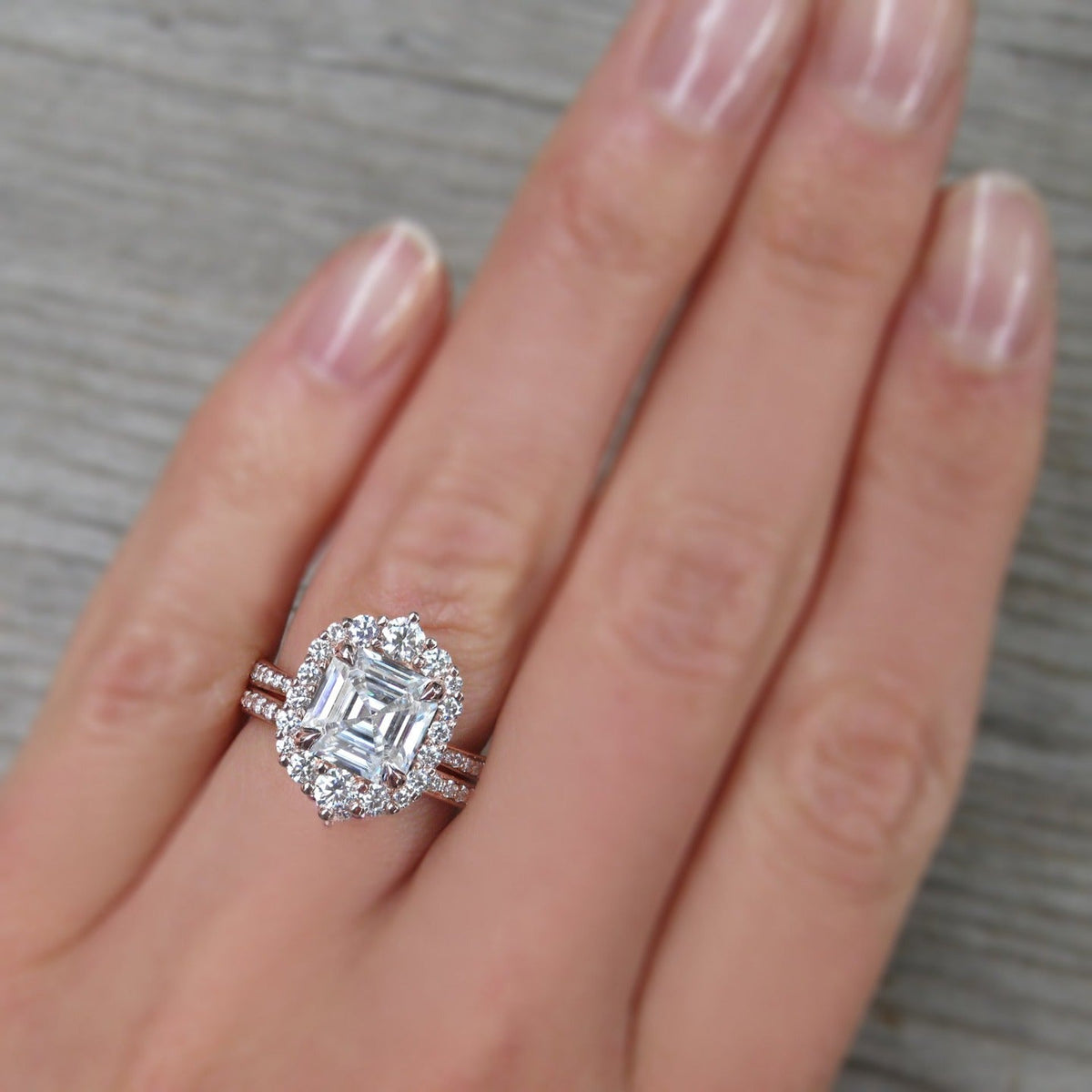 ・ROSALIND・Asscher Moissanite Center, Diamond Halo (2.8ctw+)