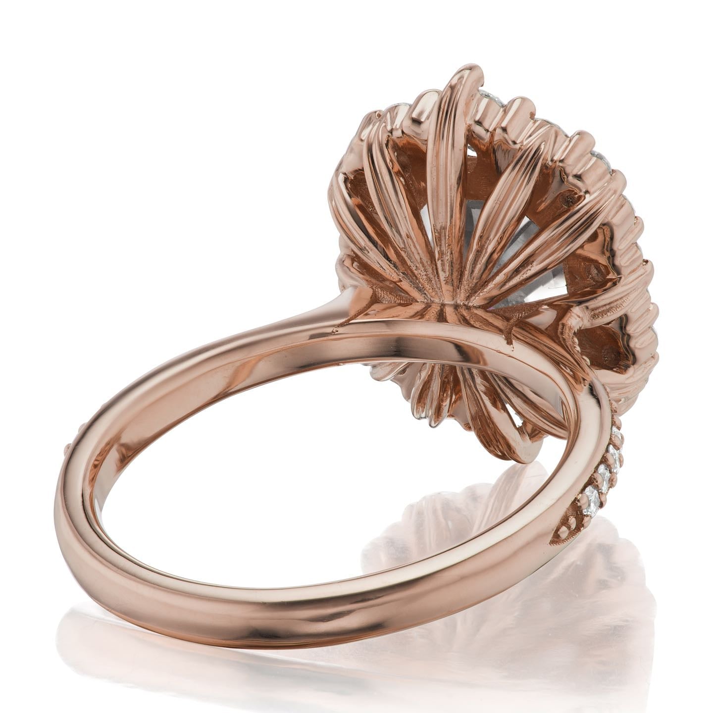 ・ROSALIND・Asscher Moissanite Center, Diamond Halo (2.8ctw+)