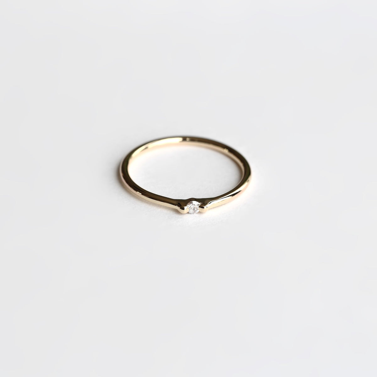 DIAMOND SOLITAIRE RING