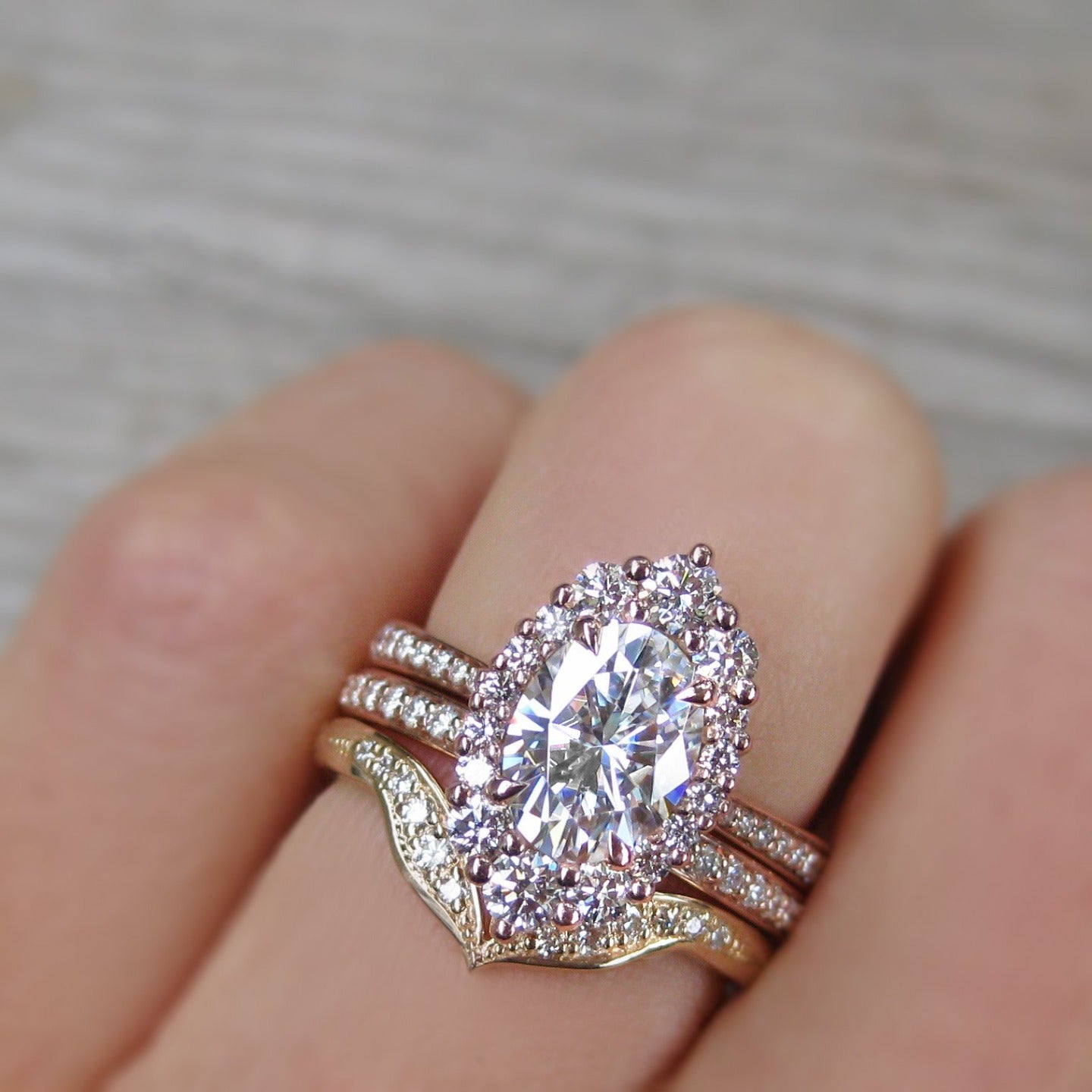 ・SOFIA・Oval Lab-Grown Diamond Center Diamond Halo (1.5ctw+)