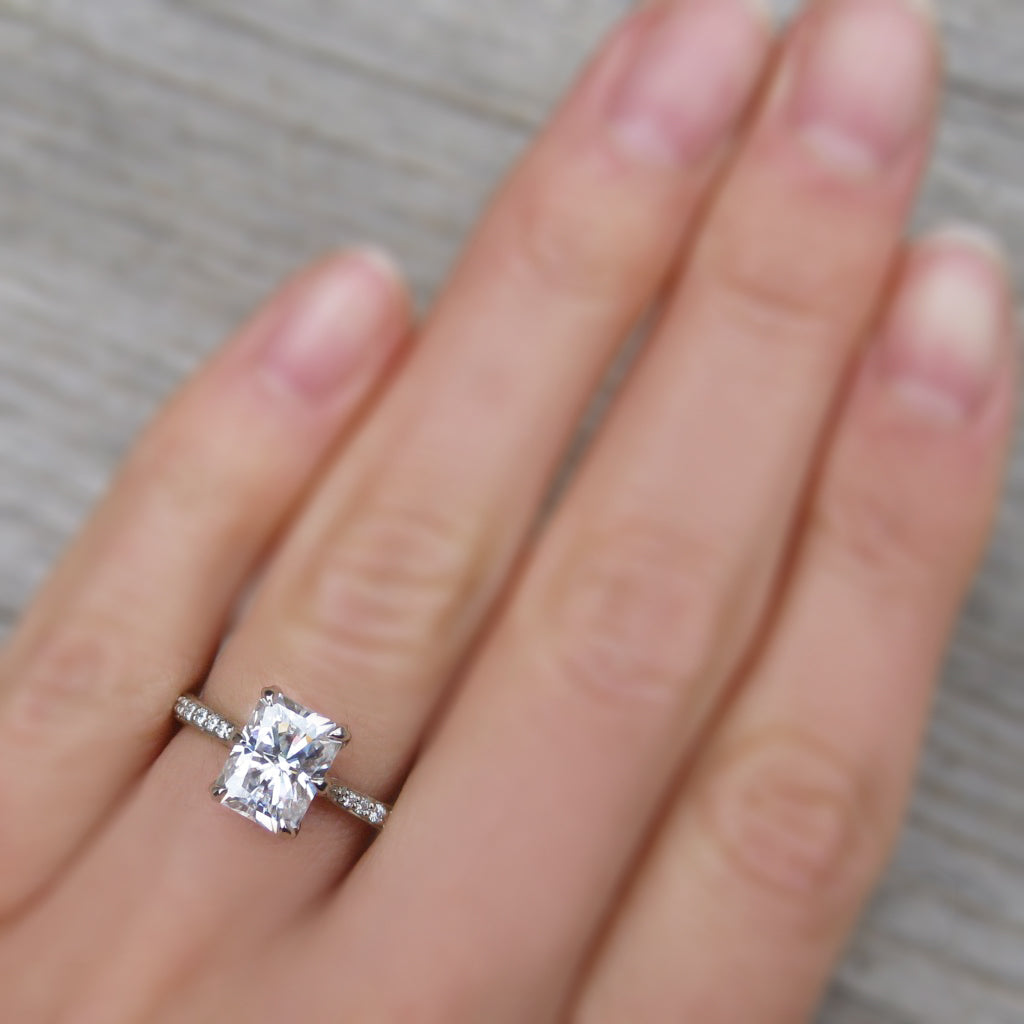 ・NAOMI・Radiant Moissanite Center, Diamond Band (1.8ct Center)