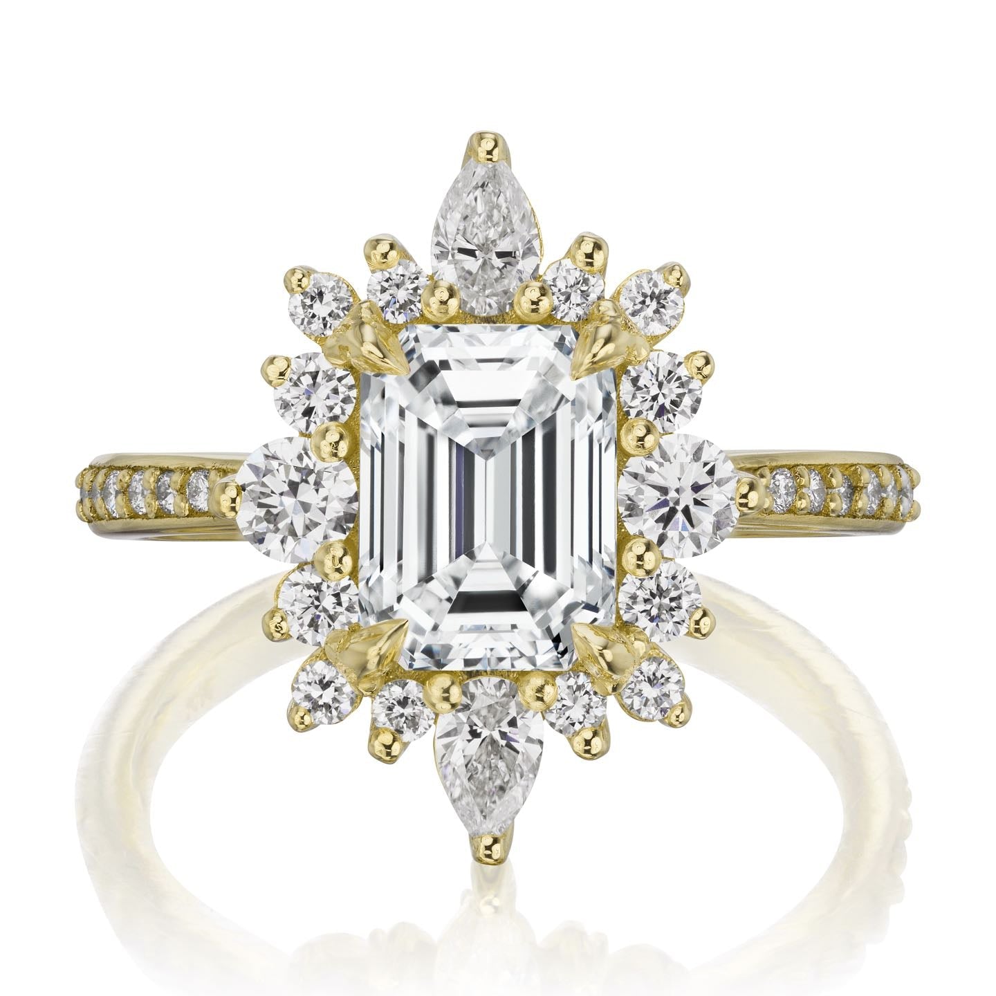 ・TALIA・Emerald Cut Lab-Grown Diamond Center, Diamond Halo (2.54ctw+)
