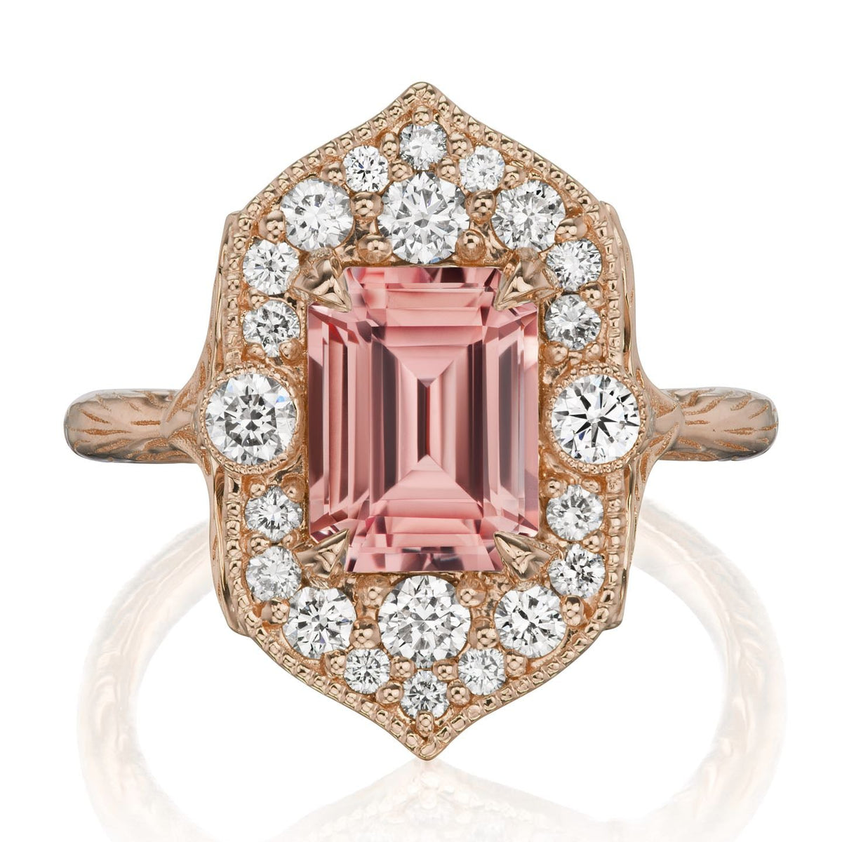・ESTELLA・Emerald Peach Sapphire Center, Diamond Halo (2.65ctw)