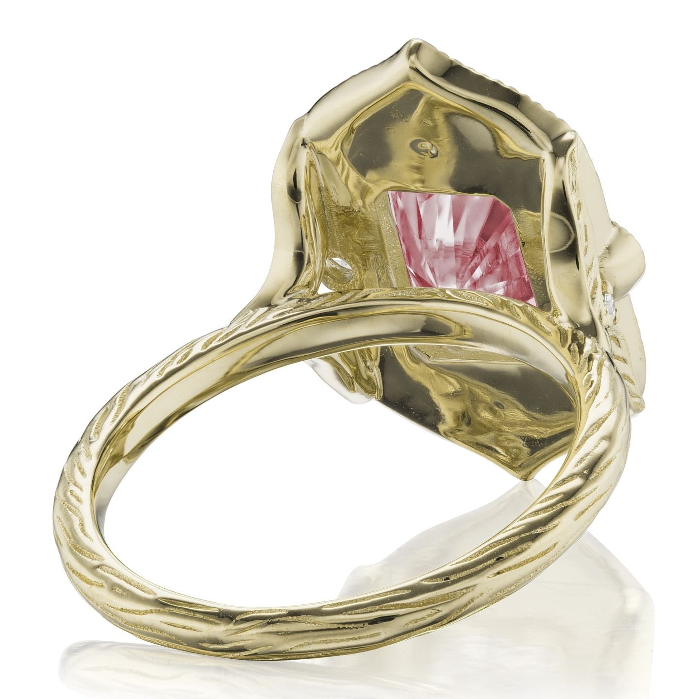 ・ESTELLA・Emerald Peach Sapphire Center, Diamond Halo (2.65ctw)
