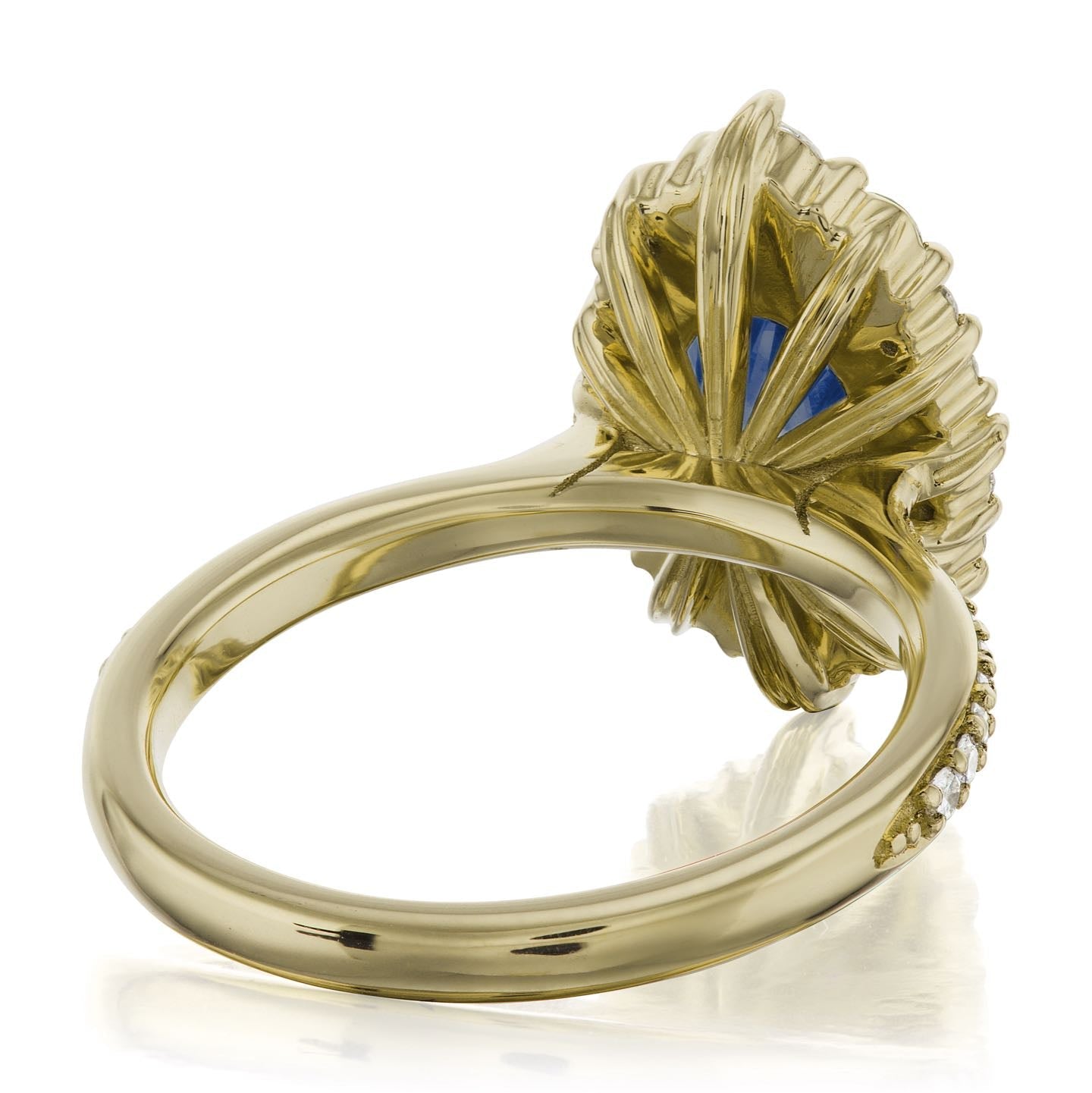・SOFIA・Oval Blue Sapphire Center, Diamond Halo (2.18ctw+)