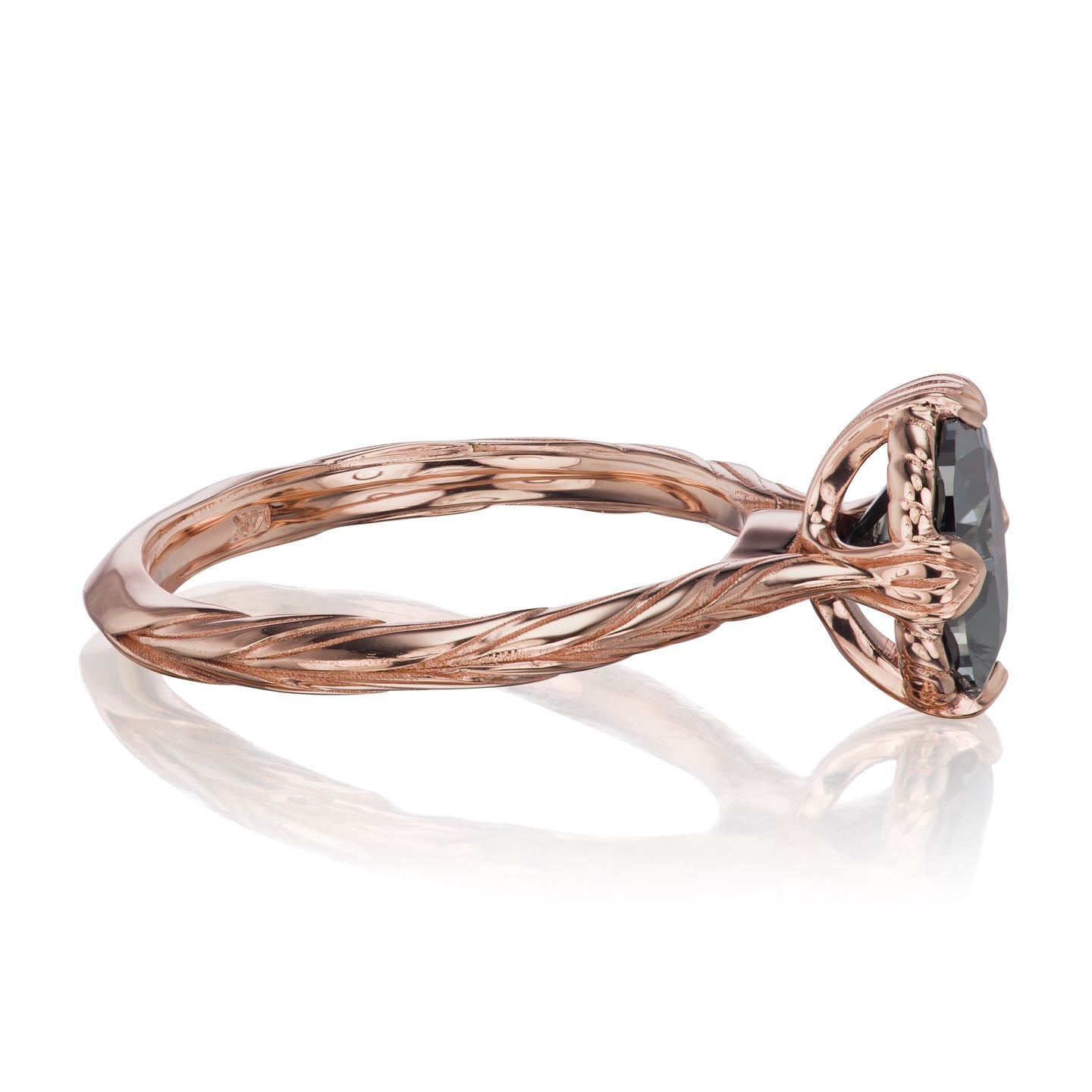 ・OLIVIA・Oval Iconic™ Dark Grey Moissanite, Willow Leaf Band (1.5ct)
